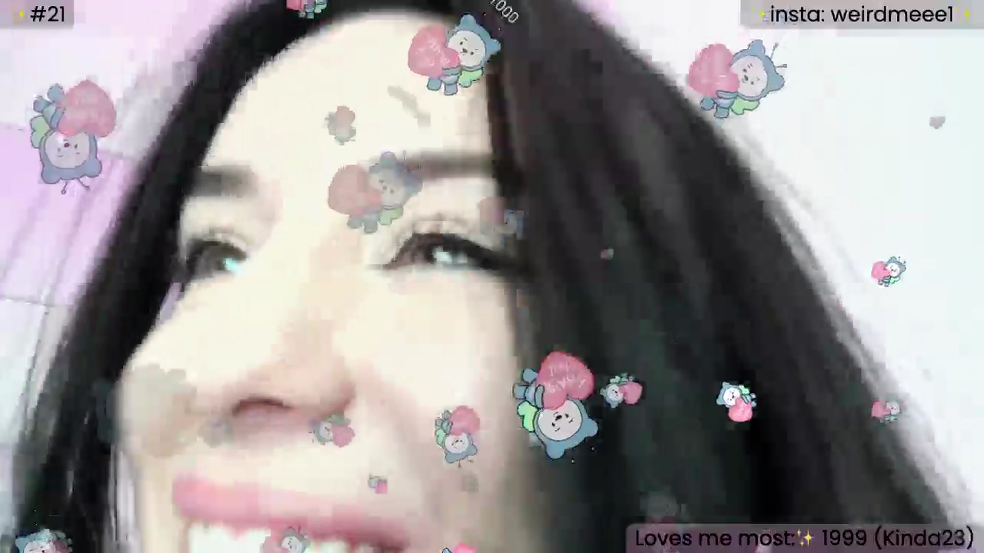 Gallery image thumbnail from WeirdMe's myfreecams stream on, 01/25/2025, 15:03 image 12 of 20