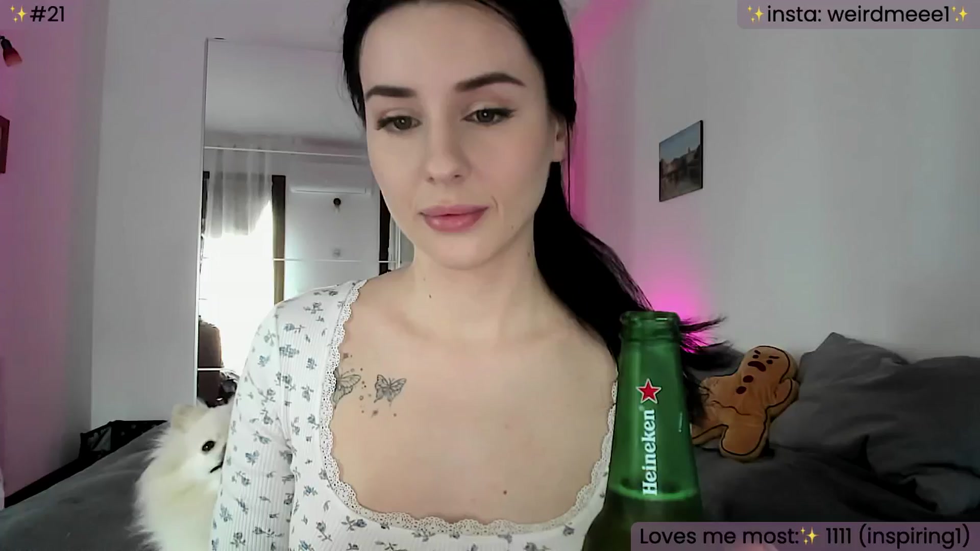 Gallery image thumbnail from WeirdMe's myfreecams stream on, 01/27/2025, 14:31 image 1 of 20