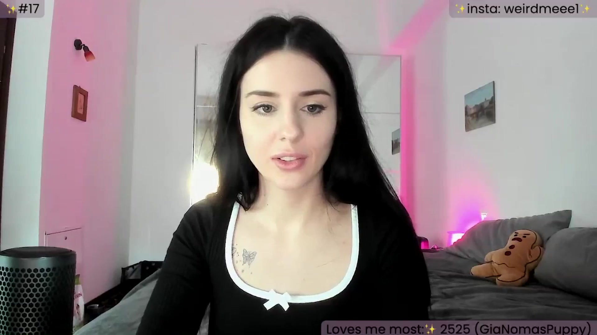 Gallery image thumbnail from WeirdMe's myfreecams stream on, 01/28/2025, 14:45 image 14 of 20