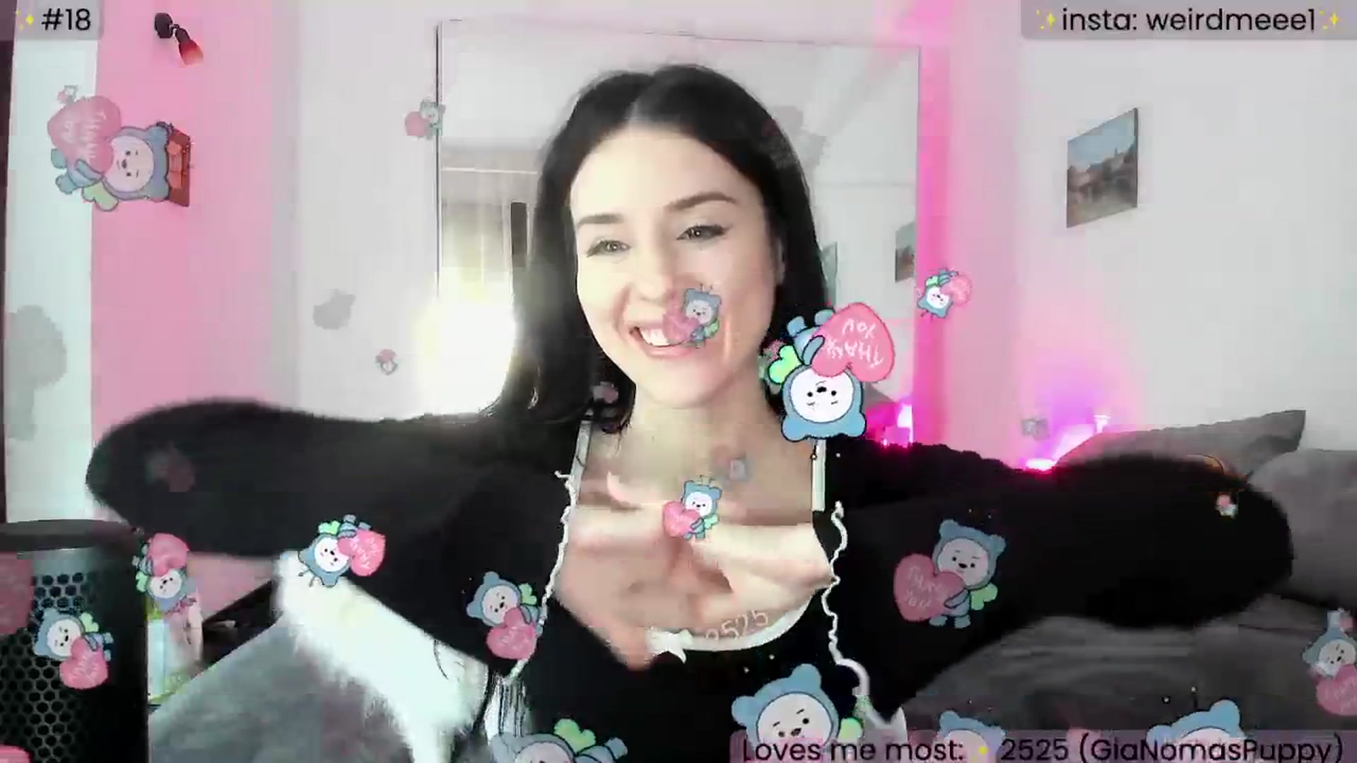 Gallery image thumbnail from WeirdMe's myfreecams stream on, 01/28/2025, 14:45 image 8 of 20