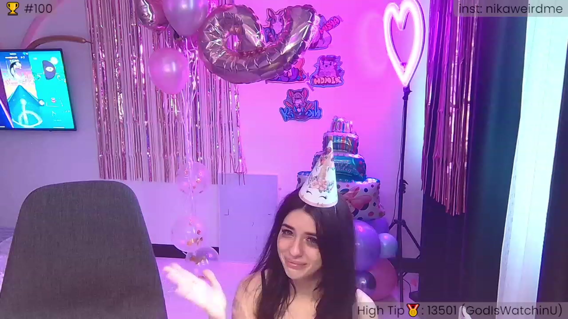Gallery image thumbnail from WeirdMe_'s myfreecams stream on, 11/25/2022, 12:30 image 19 of 20