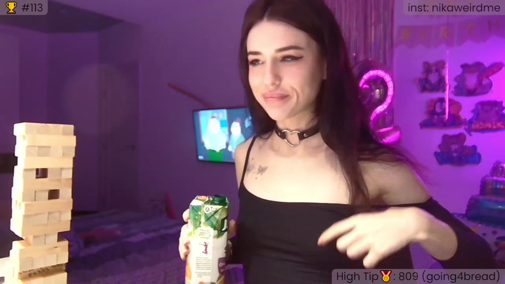 Gallery image thumbnail from WeirdMe_'s myfreecams stream on, 11/26/2022, 17:08 image 10 of 20