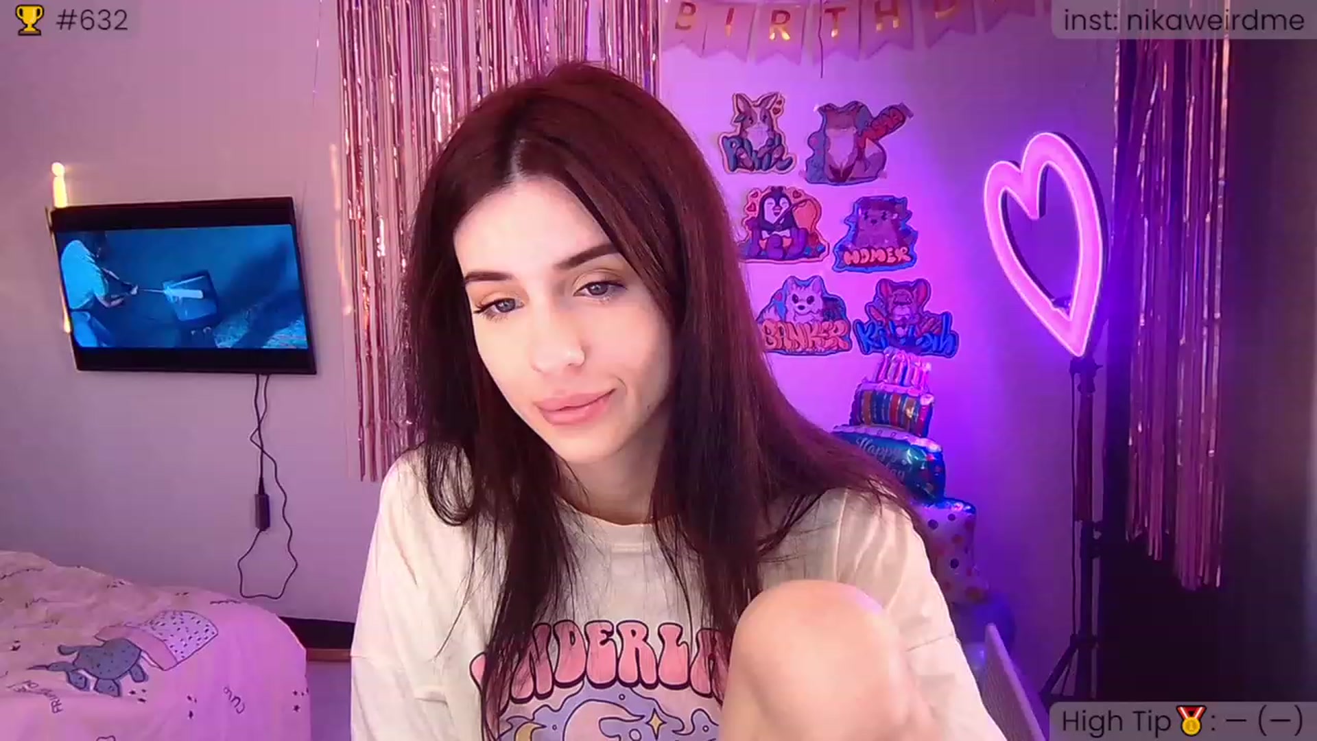 Gallery image thumbnail from WeirdMe_'s myfreecams stream on, 12/04/2022, 13:40 image 8 of 20