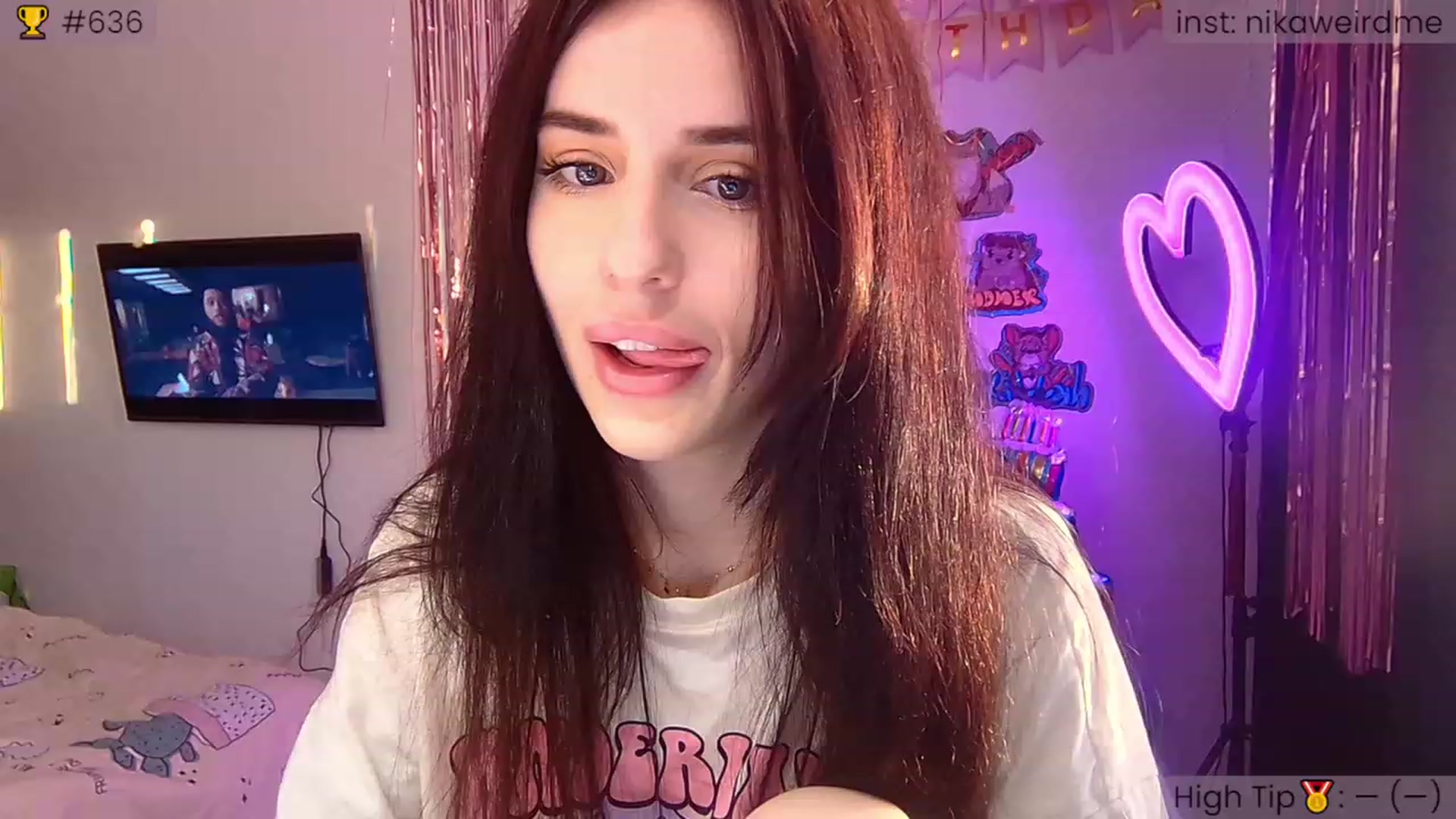 Gallery image thumbnail from WeirdMe_'s myfreecams stream on, 12/04/2022, 13:40 image 1 of 20