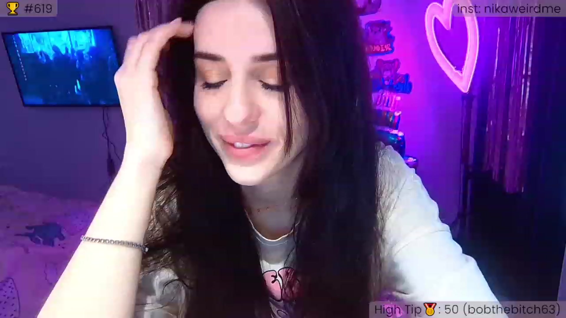 Gallery image thumbnail from WeirdMe_'s myfreecams stream on, 12/04/2022, 13:40 image 20 of 20