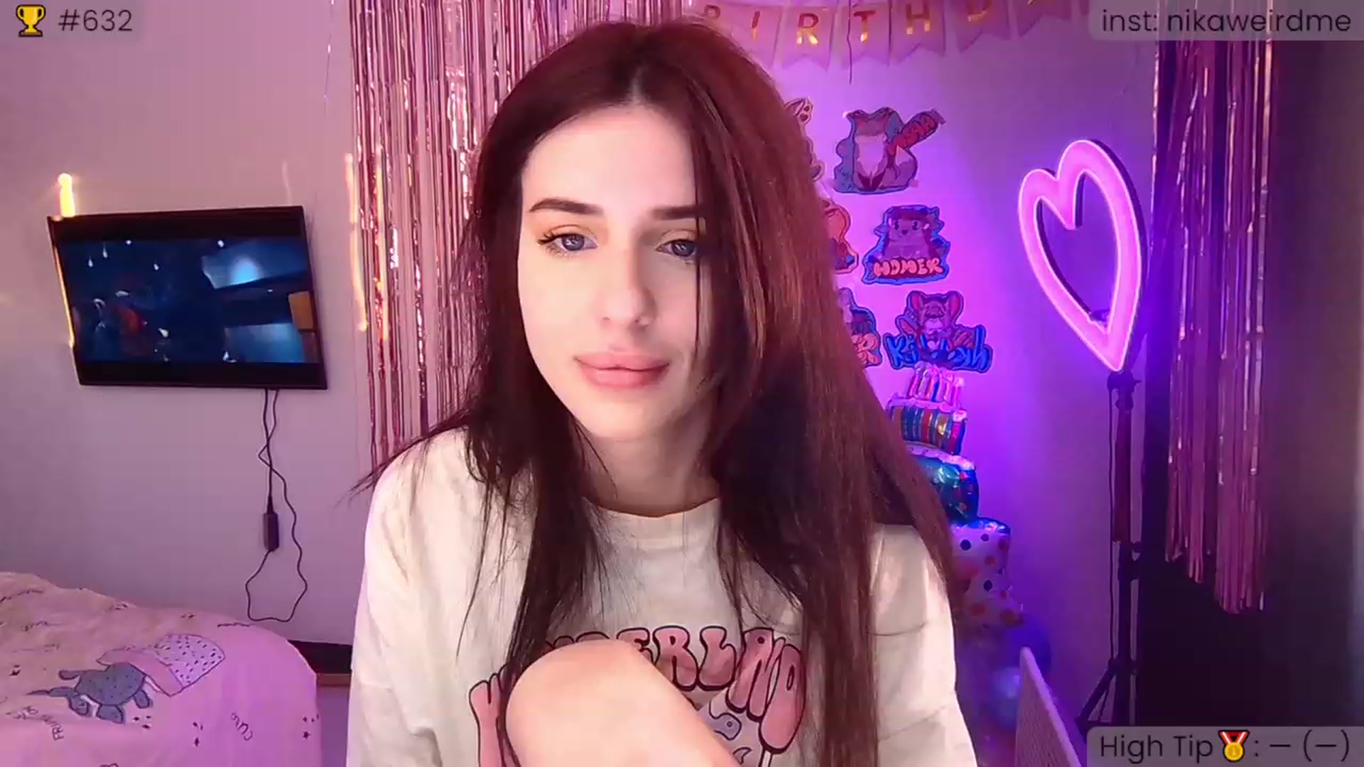 Gallery image thumbnail from WeirdMe_'s myfreecams stream on, 12/04/2022, 13:40 image 7 of 20