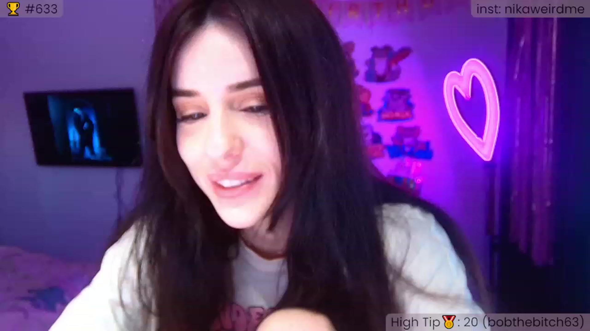 Gallery image thumbnail from WeirdMe_'s myfreecams stream on, 12/04/2022, 13:40 image 14 of 20