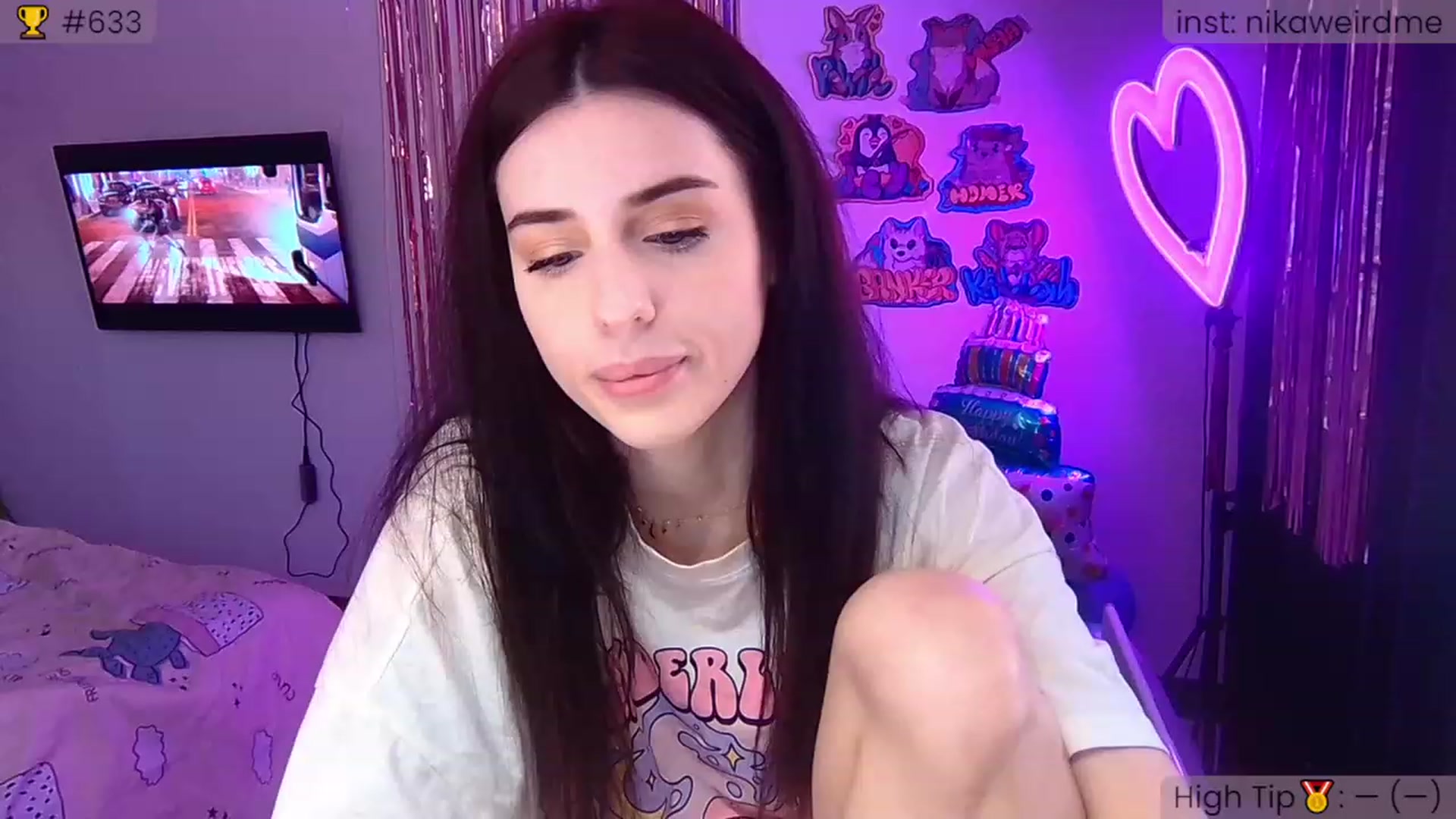 Gallery image thumbnail from WeirdMe_'s myfreecams stream on, 12/04/2022, 13:40 image 12 of 20