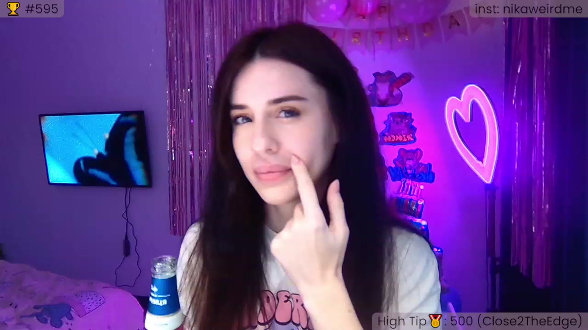 Gallery image thumbnail from WeirdMe_'s myfreecams stream on, 12/04/2022, 15:53 image 1 of 20
