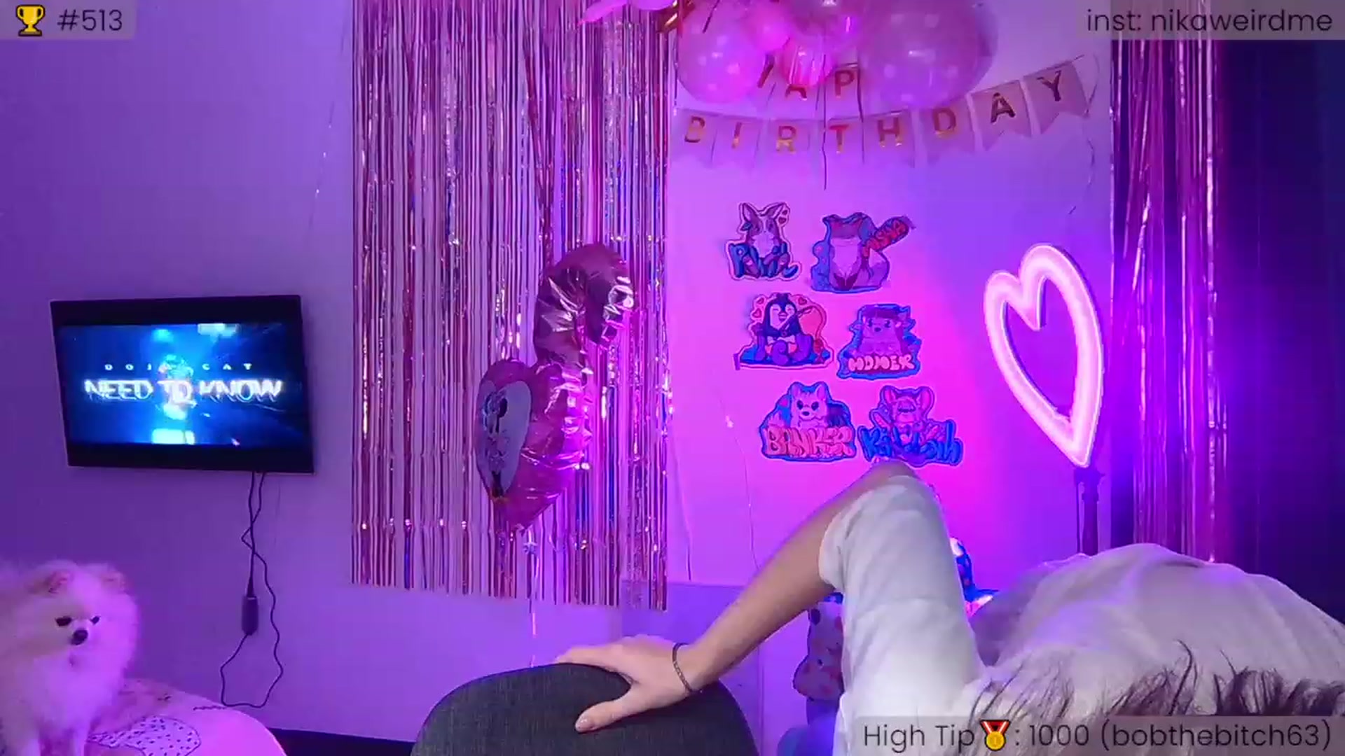Gallery image thumbnail from WeirdMe_'s myfreecams stream on, 12/04/2022, 15:53 image 13 of 20