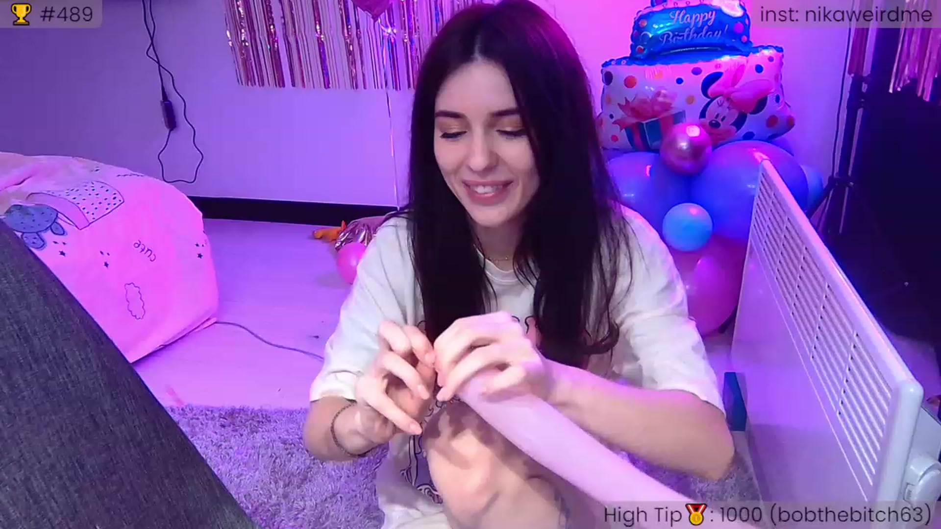 Gallery image thumbnail from WeirdMe_'s myfreecams stream on, 12/04/2022, 15:53 image 18 of 20
