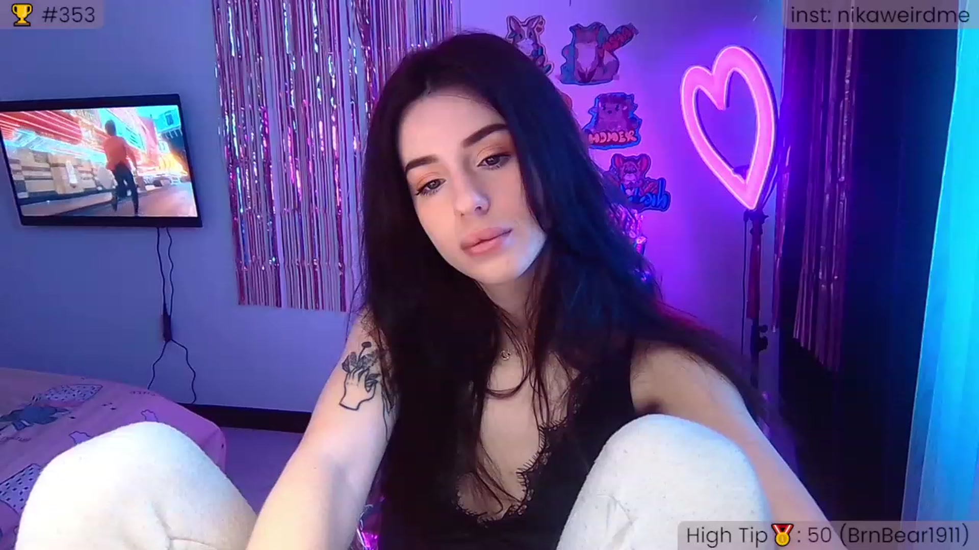 Gallery image thumbnail from WeirdMe_'s myfreecams stream on, 12/05/2022, 09:40 image 11 of 20