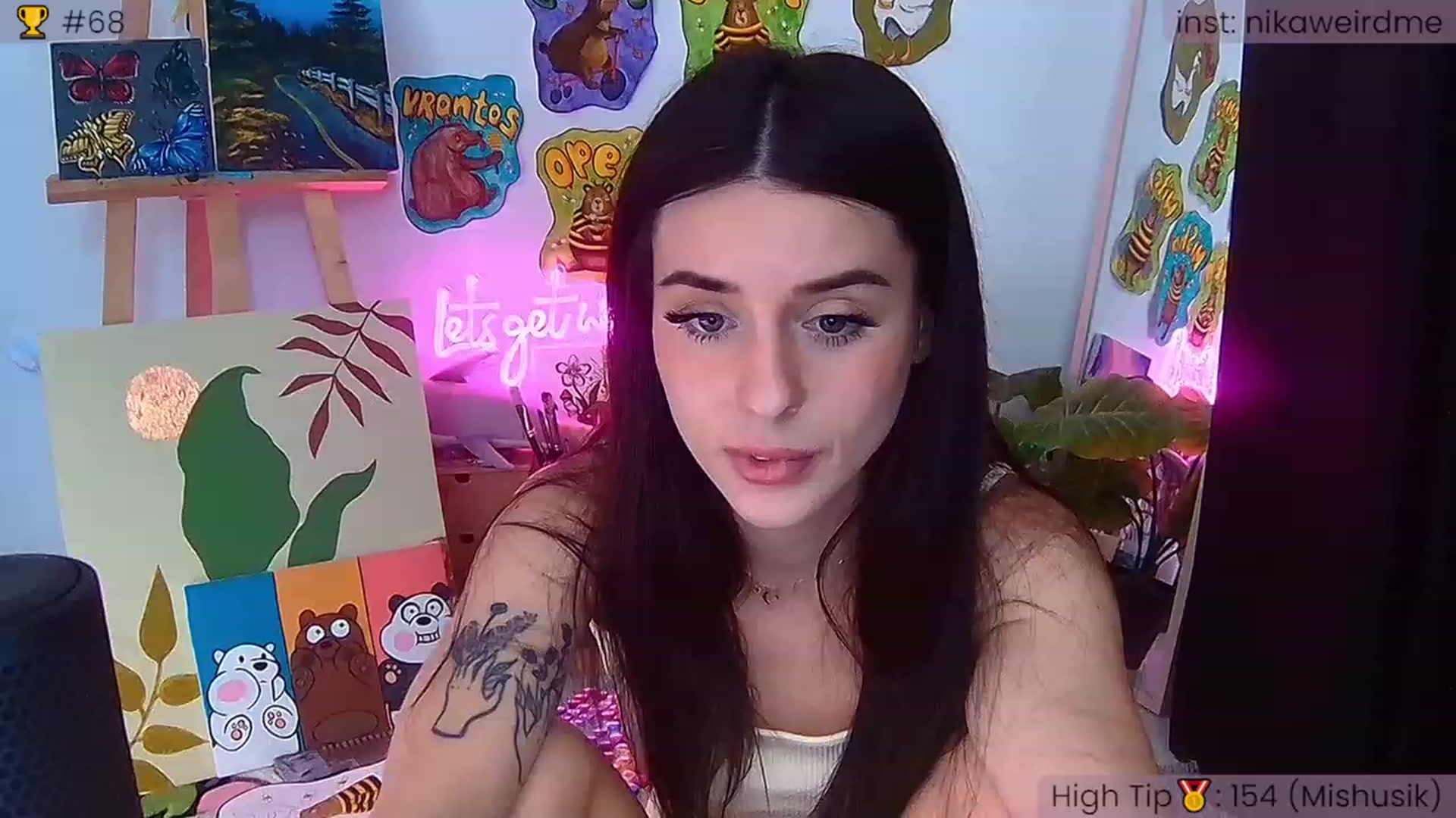 Gallery image thumbnail from WeirdNikusik's myfreecams stream on, 09/28/2023, 14:01 image 17 of 20