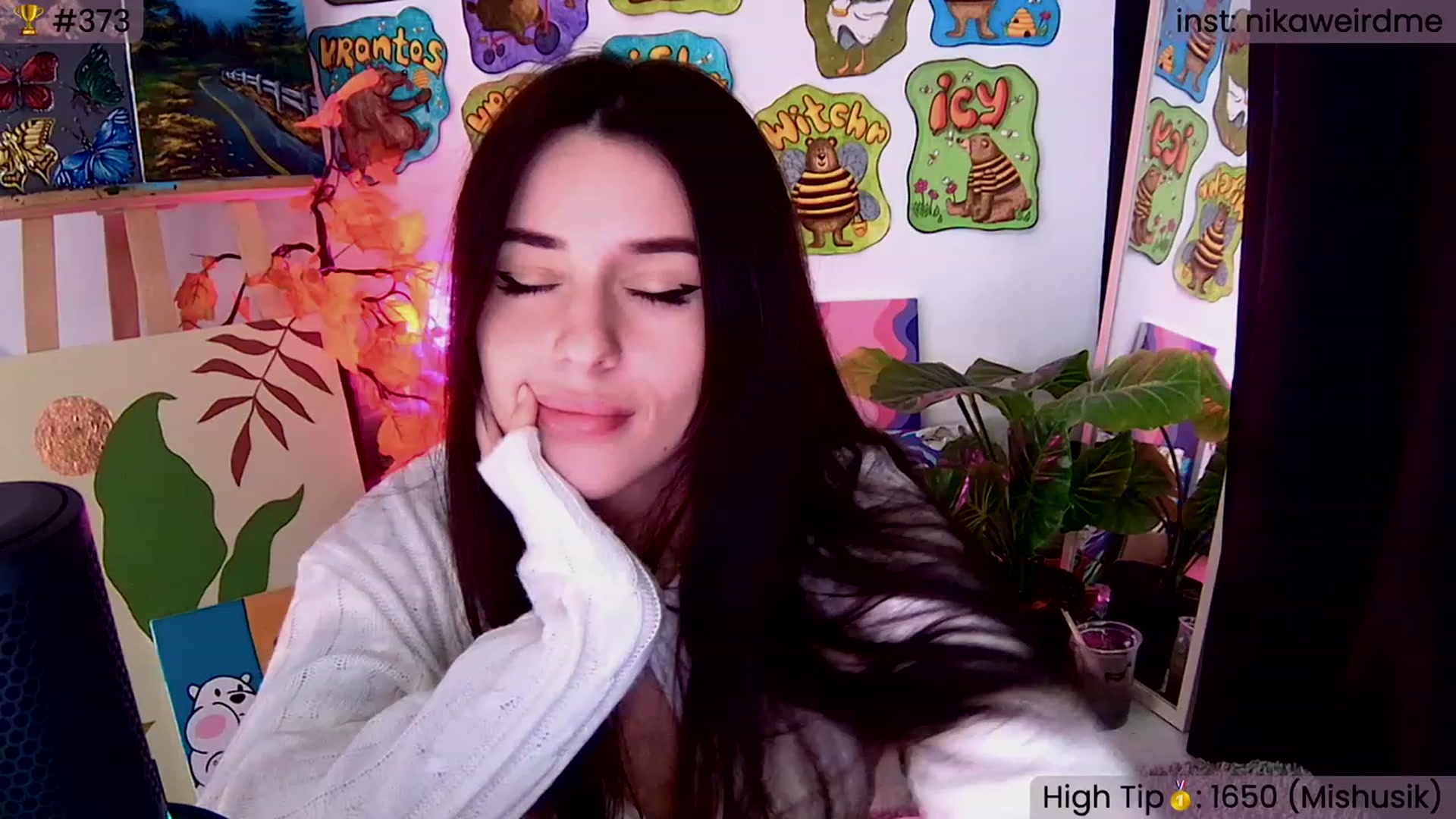 Gallery image thumbnail from WeirdNikusik's myfreecams stream on, 10/12/2023, 17:10 image 1 of 20