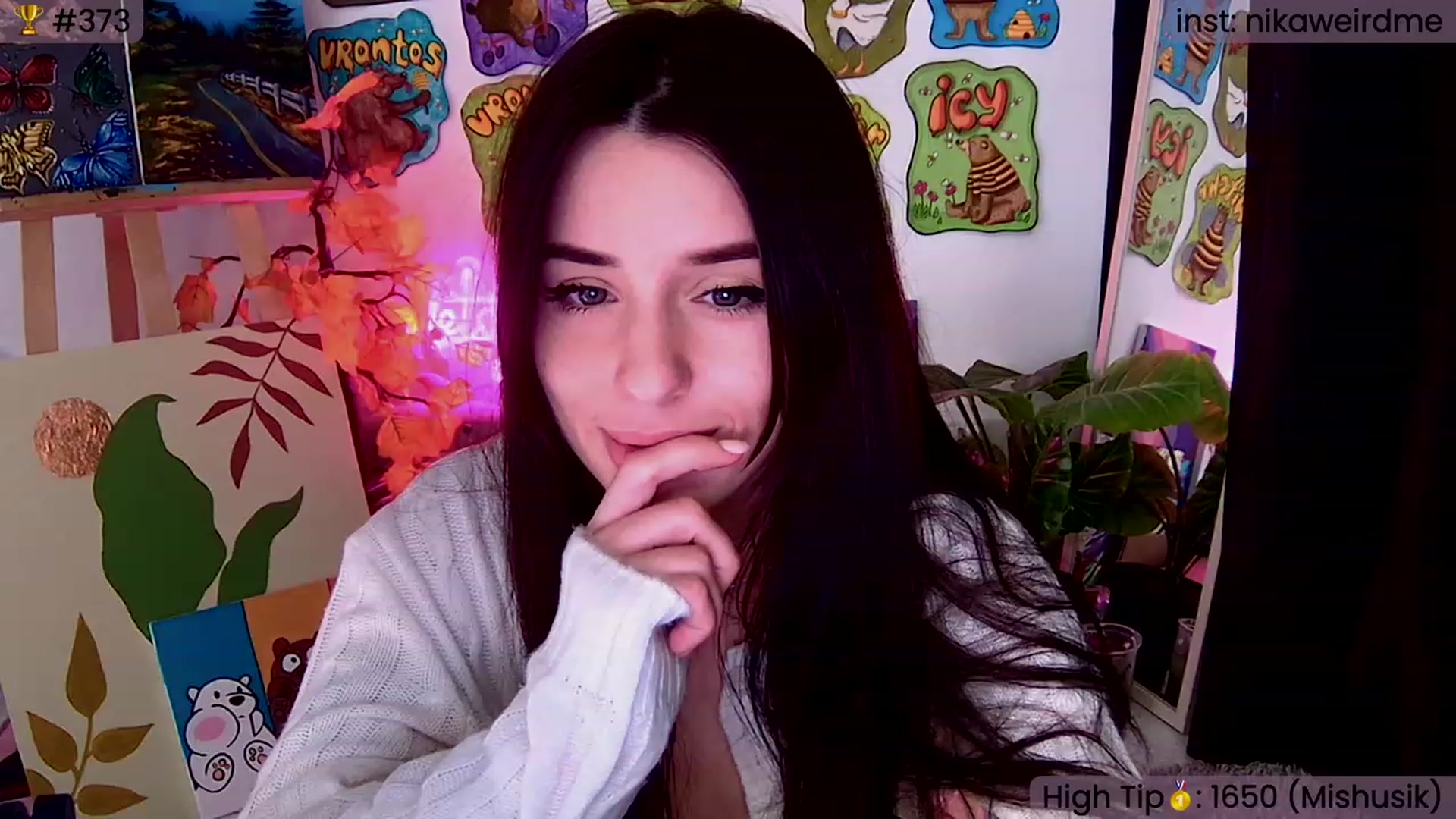 Gallery image thumbnail from WeirdNikusik's myfreecams stream on, 10/12/2023, 17:10 image 3 of 20