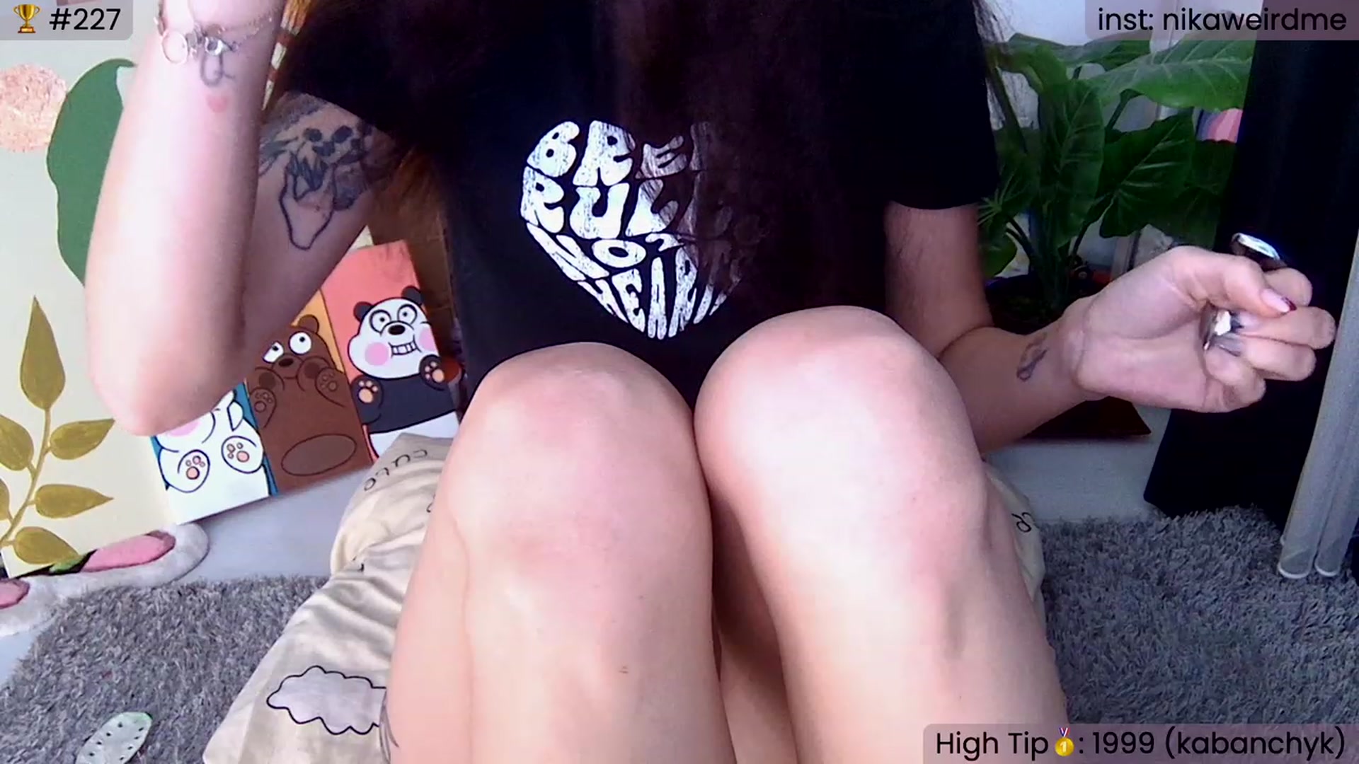 Gallery image thumbnail from WeirdNikusik's myfreecams stream on, 10/16/2023, 10:38 image 18 of 20