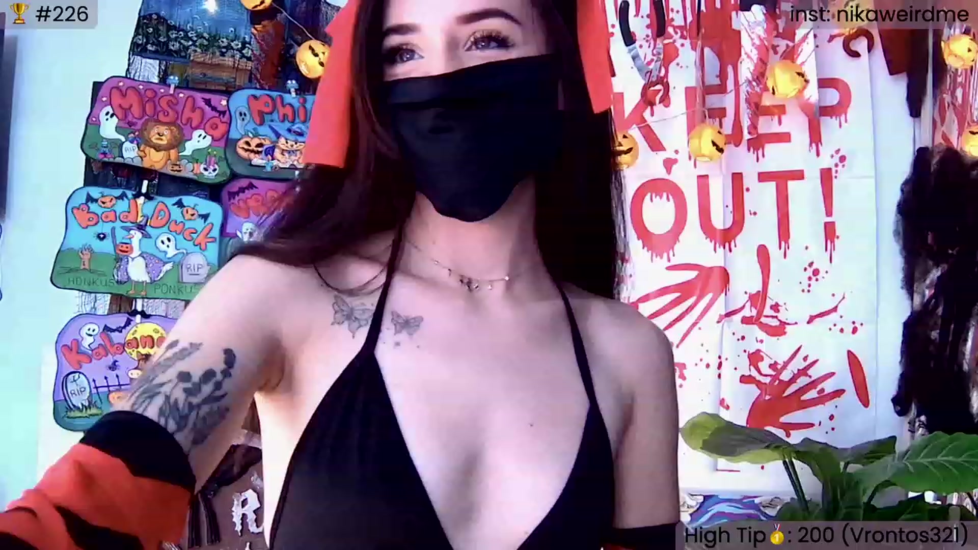 Gallery image thumbnail from WeirdNikusik's myfreecams stream on, 10/28/2023, 09:48 image 16 of 20