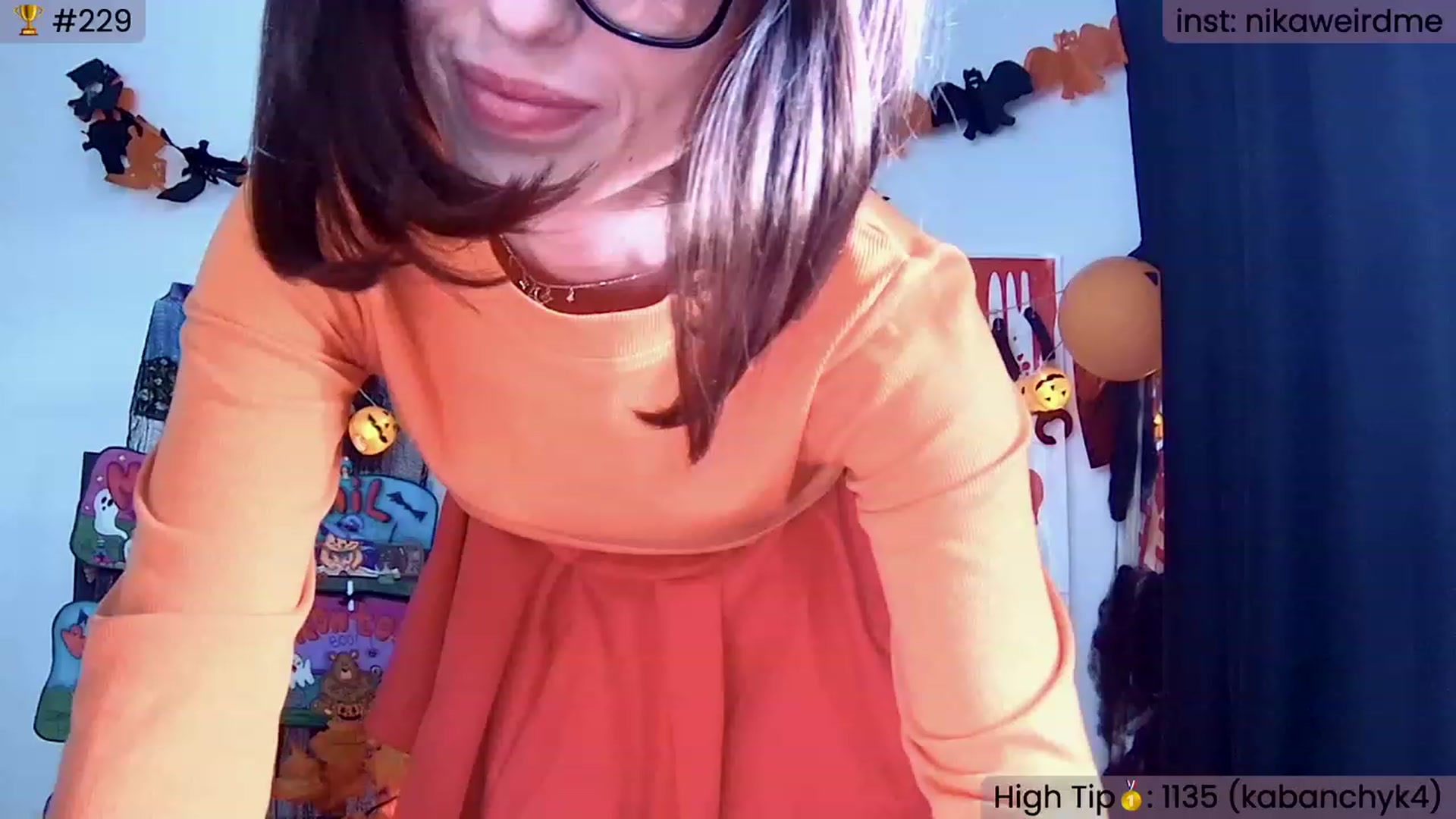 Gallery image thumbnail from WeirdNikusik's myfreecams stream on, 10/29/2023, 13:12 image 6 of 20