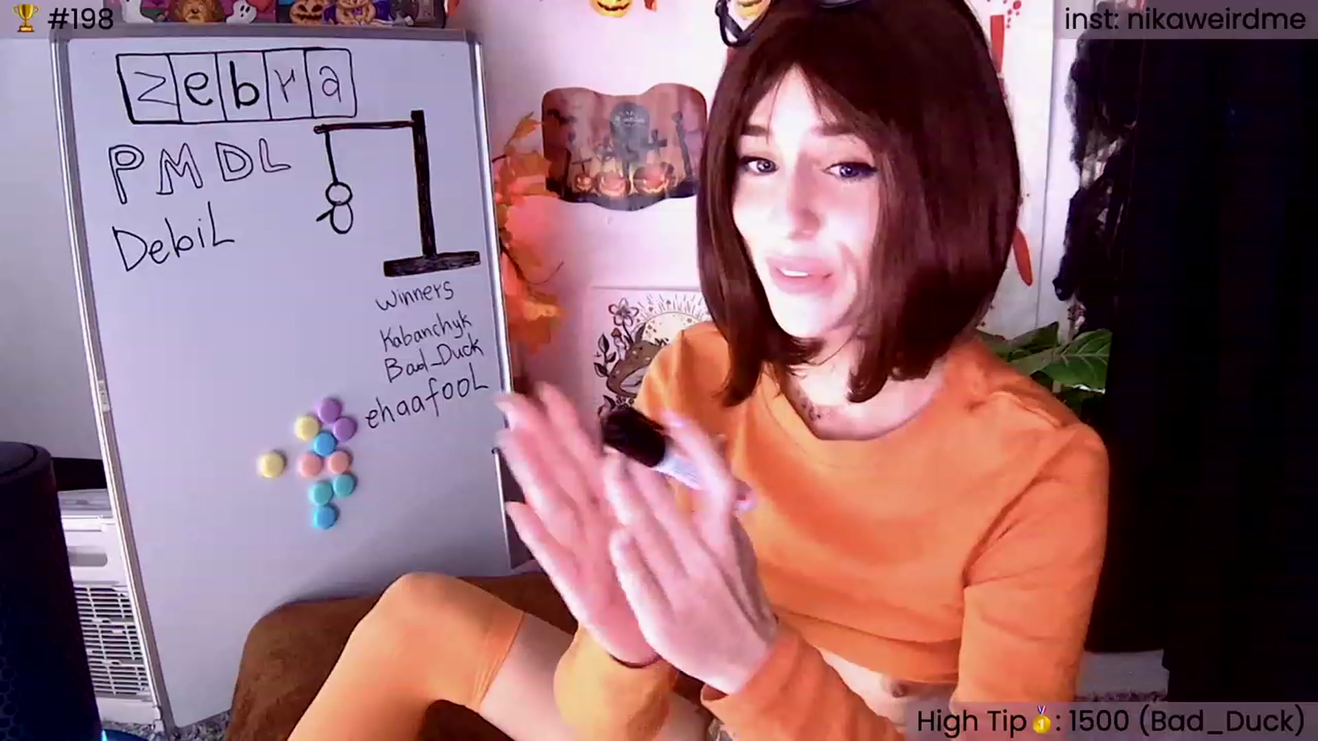 Gallery image thumbnail from WeirdNikusik's myfreecams stream on, 10/29/2023, 16:33 image 4 of 20