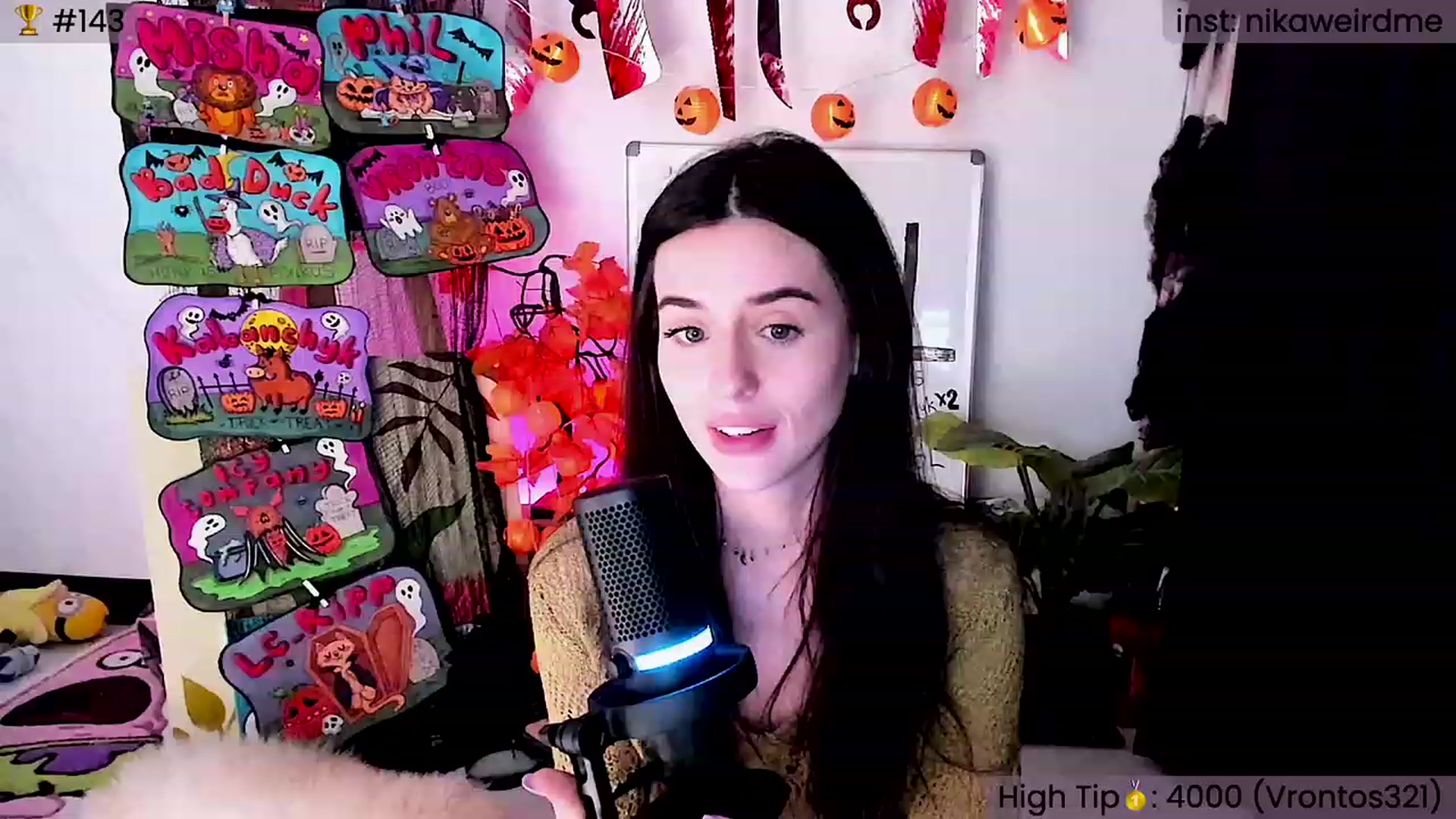 Gallery image thumbnail from WeirdNikusik's myfreecams stream on, 11/03/2023, 17:10 image 15 of 20