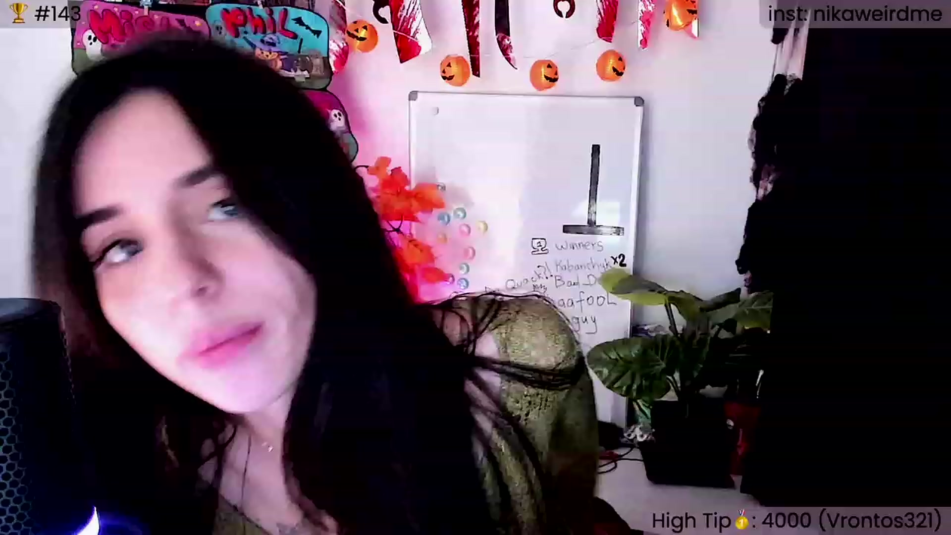 Gallery image thumbnail from WeirdNikusik's myfreecams stream on, 11/03/2023, 17:10 image 11 of 20