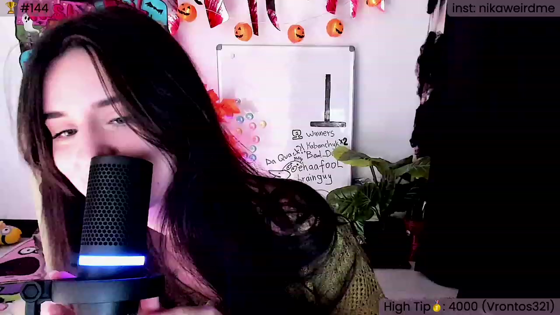 Gallery image thumbnail from WeirdNikusik's myfreecams stream on, 11/03/2023, 17:10 image 20 of 20