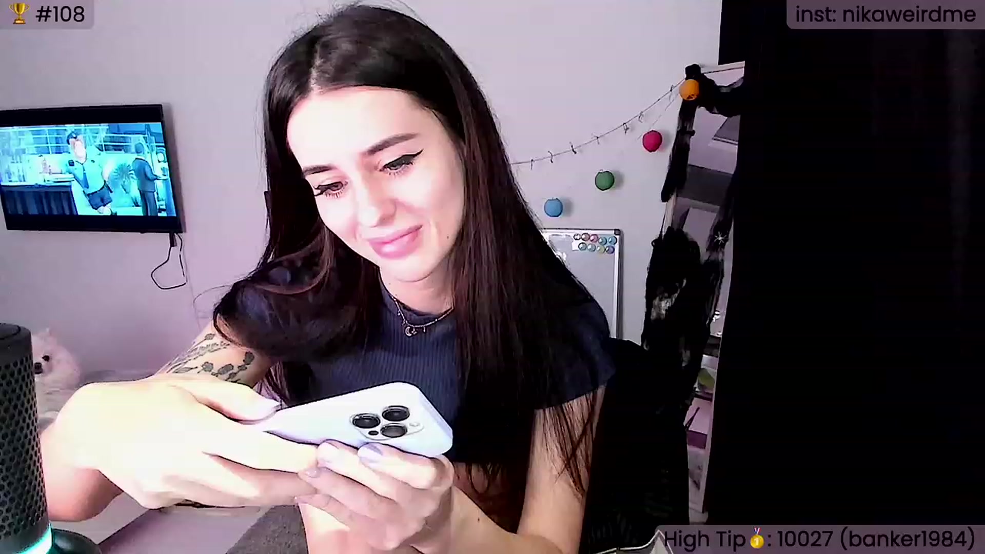 Gallery image thumbnail from WeirdNikusik's myfreecams stream on, 11/08/2023, 17:12 image 17 of 20
