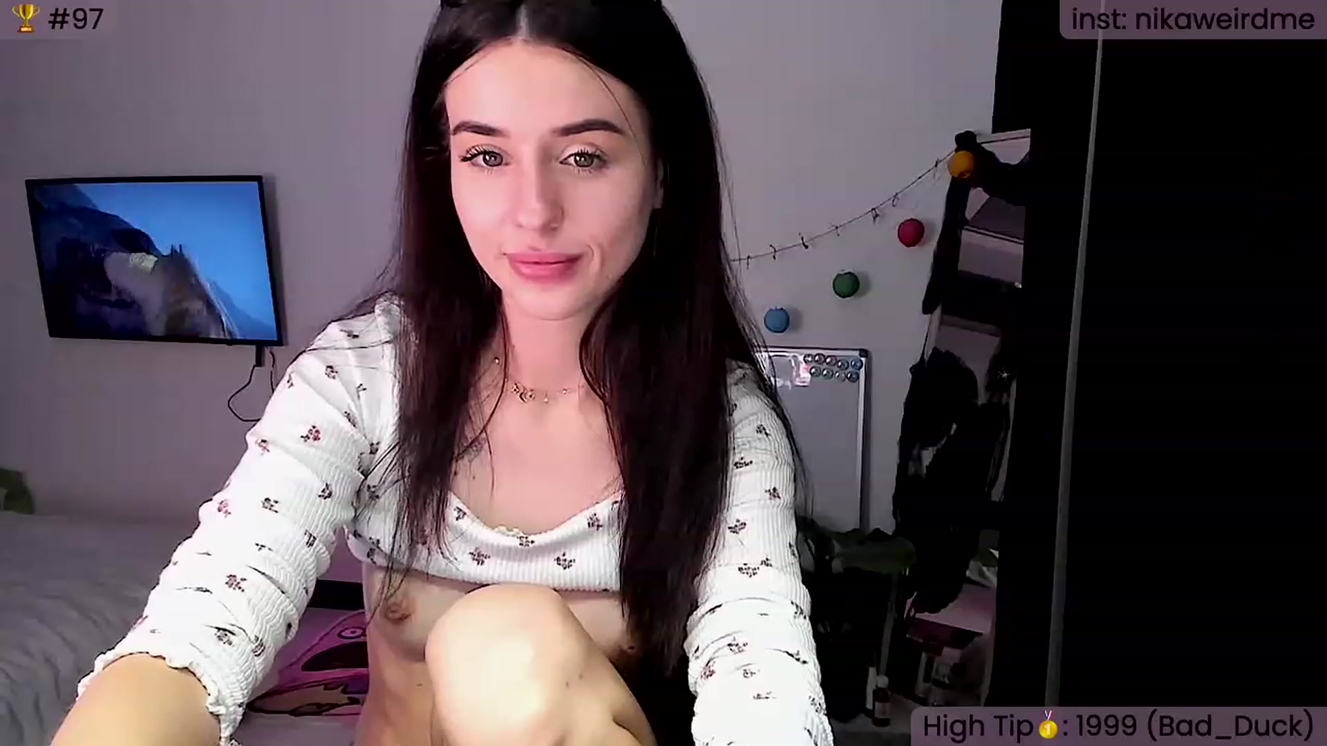 Gallery image thumbnail from WeirdNikusik's myfreecams stream on, 11/12/2023, 16:41 image 18 of 20