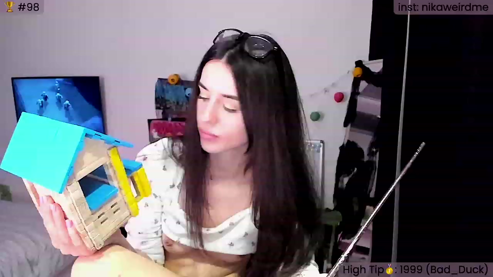Gallery image thumbnail from WeirdNikusik's myfreecams stream on, 11/12/2023, 17:40 image 2 of 20