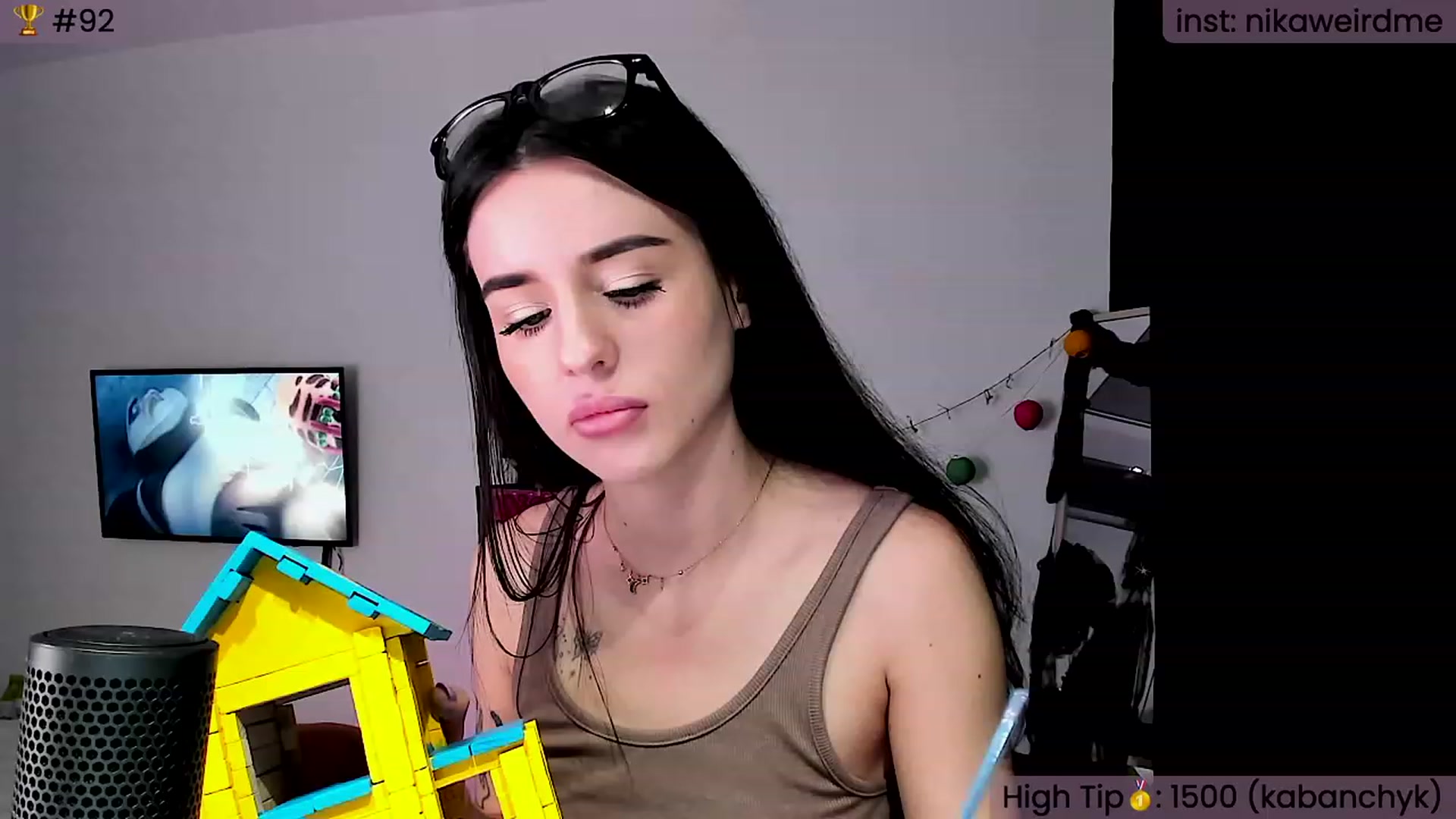 Gallery image thumbnail from WeirdNikusik's myfreecams stream on, 11/13/2023, 12:50 image 14 of 20