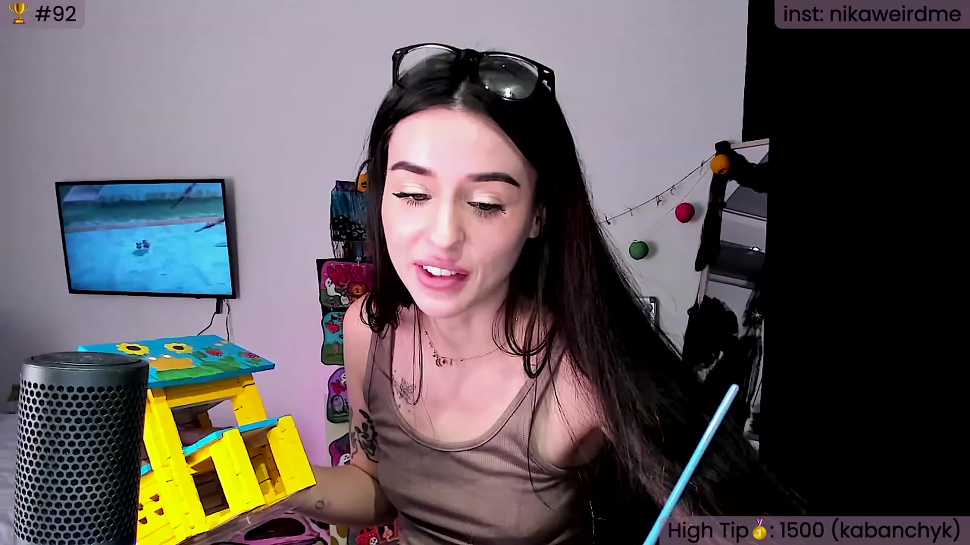 Gallery image thumbnail from WeirdNikusik's myfreecams stream on, 11/13/2023, 12:50 image 11 of 20