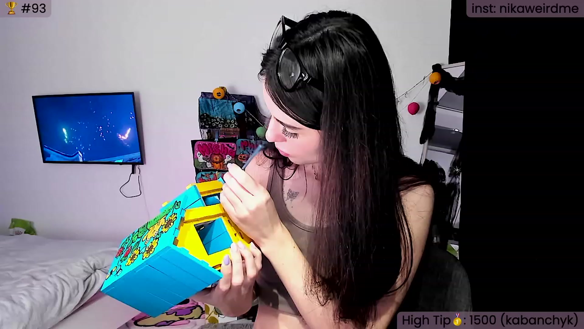 Gallery image thumbnail from WeirdNikusik's myfreecams stream on, 11/13/2023, 13:32 image 18 of 20
