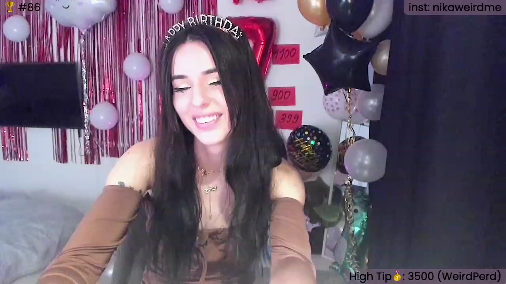 Gallery image thumbnail from WeirdNikusik's myfreecams stream on, 11/25/2023, 12:20 image 15 of 20
