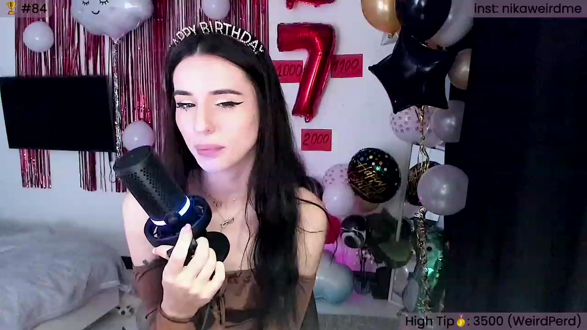 Gallery image thumbnail from WeirdNikusik's myfreecams stream on, 11/25/2023, 12:20 image 16 of 20