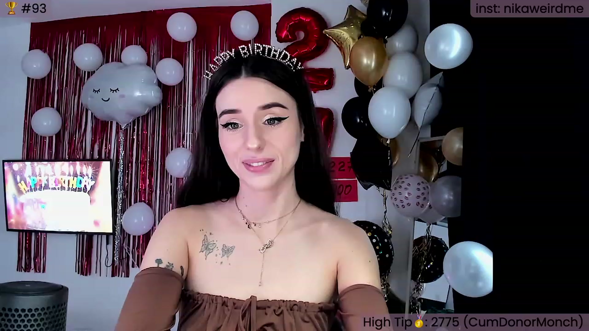 Gallery image thumbnail from WeirdNikusik's myfreecams stream on, 11/25/2023, 12:20 image 3 of 20