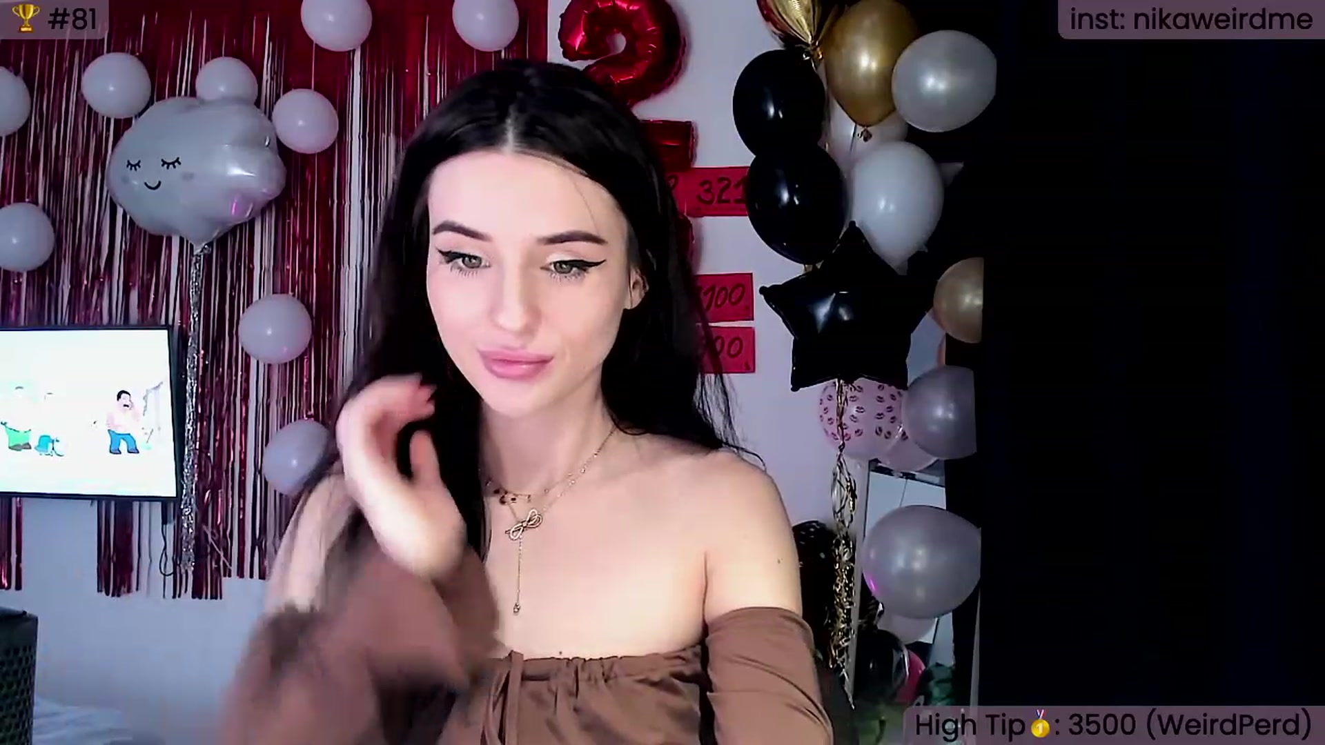 Gallery image thumbnail from WeirdNikusik's myfreecams stream on, 11/25/2023, 13:37 image 10 of 20
