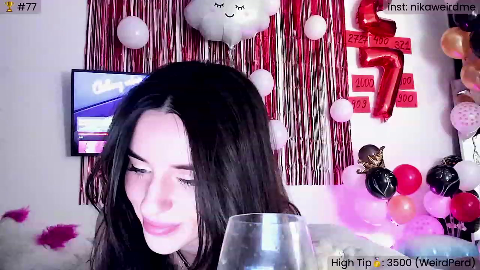 Gallery image thumbnail from WeirdNikusik's myfreecams stream on, 11/25/2023, 15:37 image 8 of 20