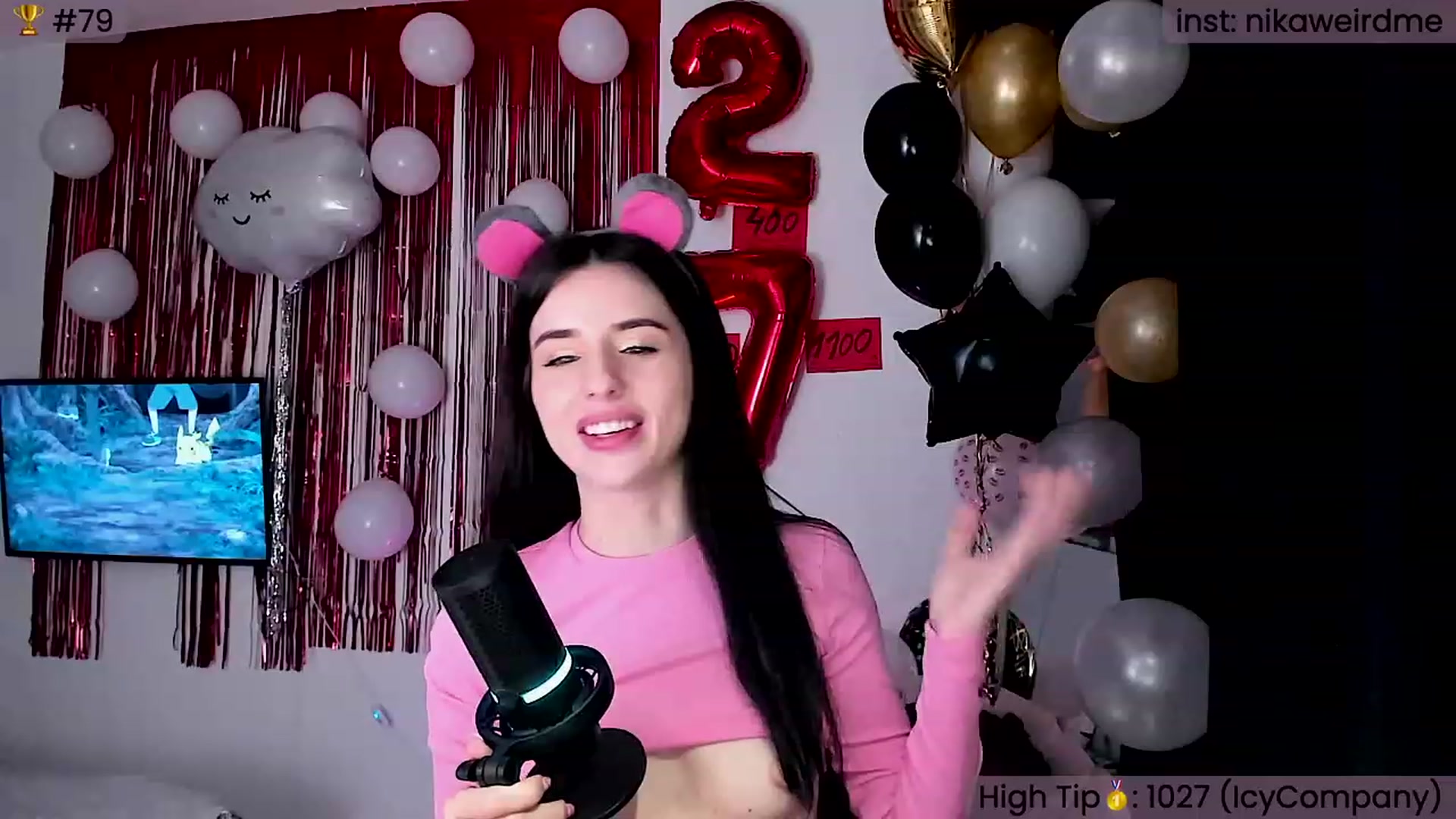 Gallery image thumbnail from WeirdNikusik's myfreecams stream on, 11/26/2023, 11:17 image 15 of 20
