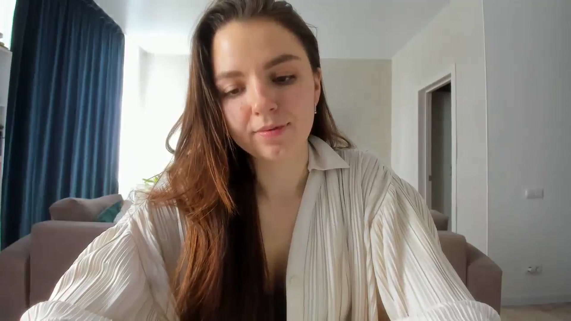 Gallery image thumbnail from Weird_bird's myfreecams stream on, 03/05/2024, 04:30 image 10 of 20