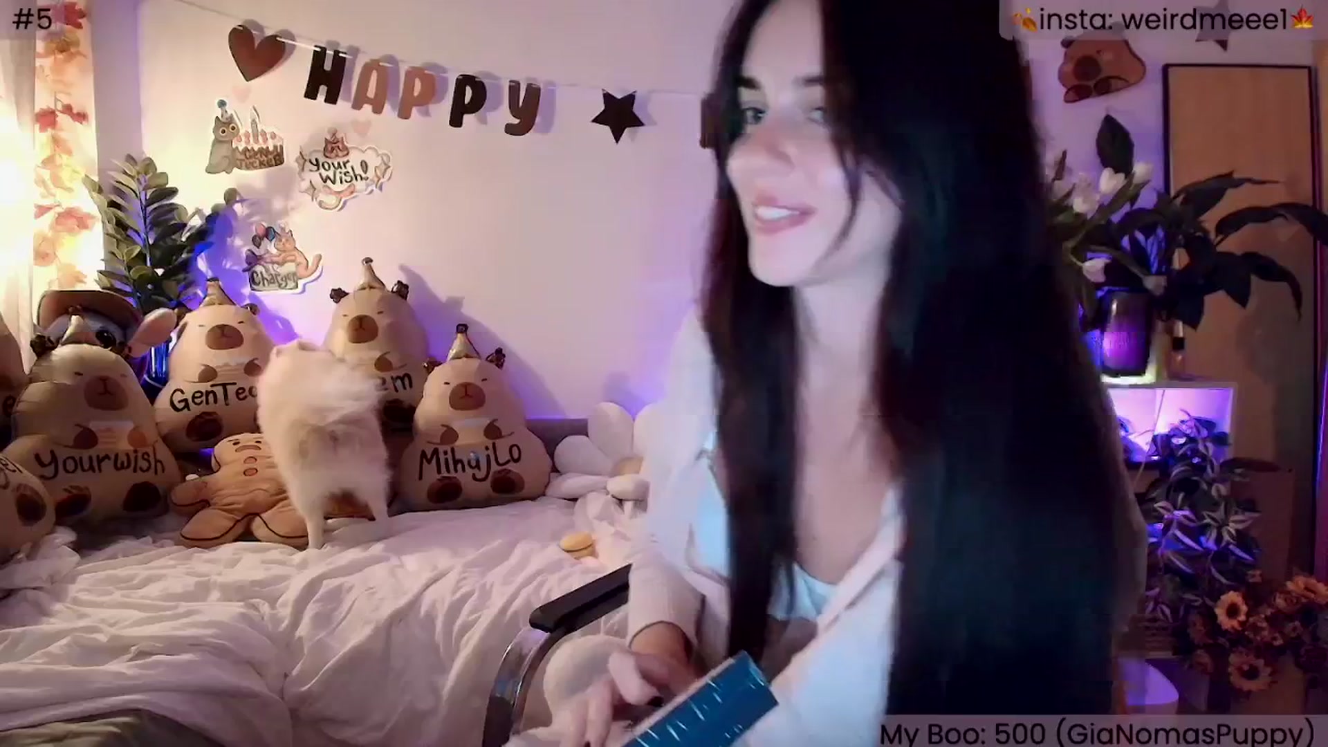 Gallery image thumbnail from WeirdsGoddess's myfreecams stream on, 11/10/2025, 21:40 image 3 of 20