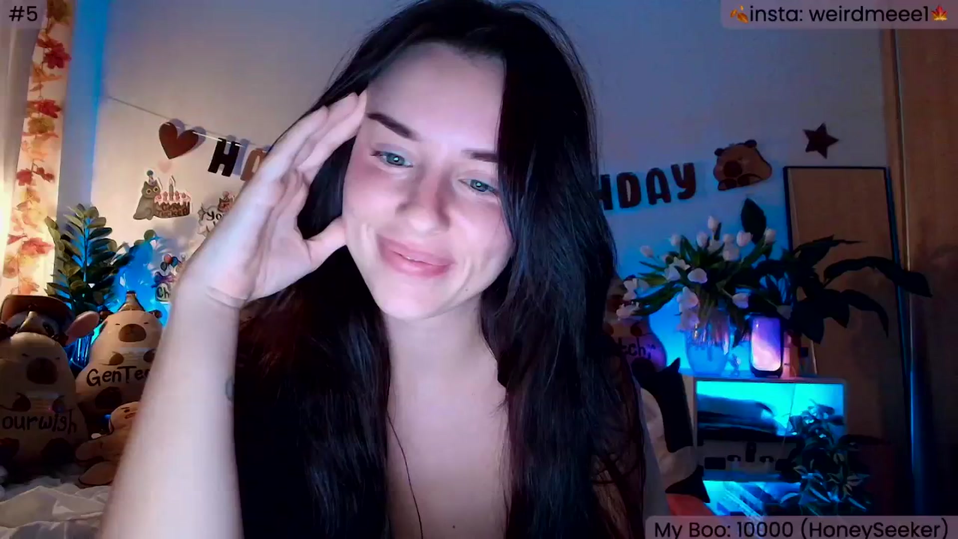 Gallery image thumbnail from WeirdsGoddess's myfreecams stream on, 11/10/2025, 22:35 image 10 of 20
