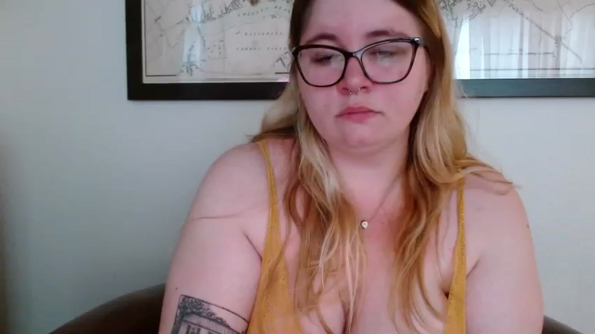 Gallery image thumbnail from Wendi_Darling's myfreecams stream on, 05/22/2023, 02:28 image 16 of 20
