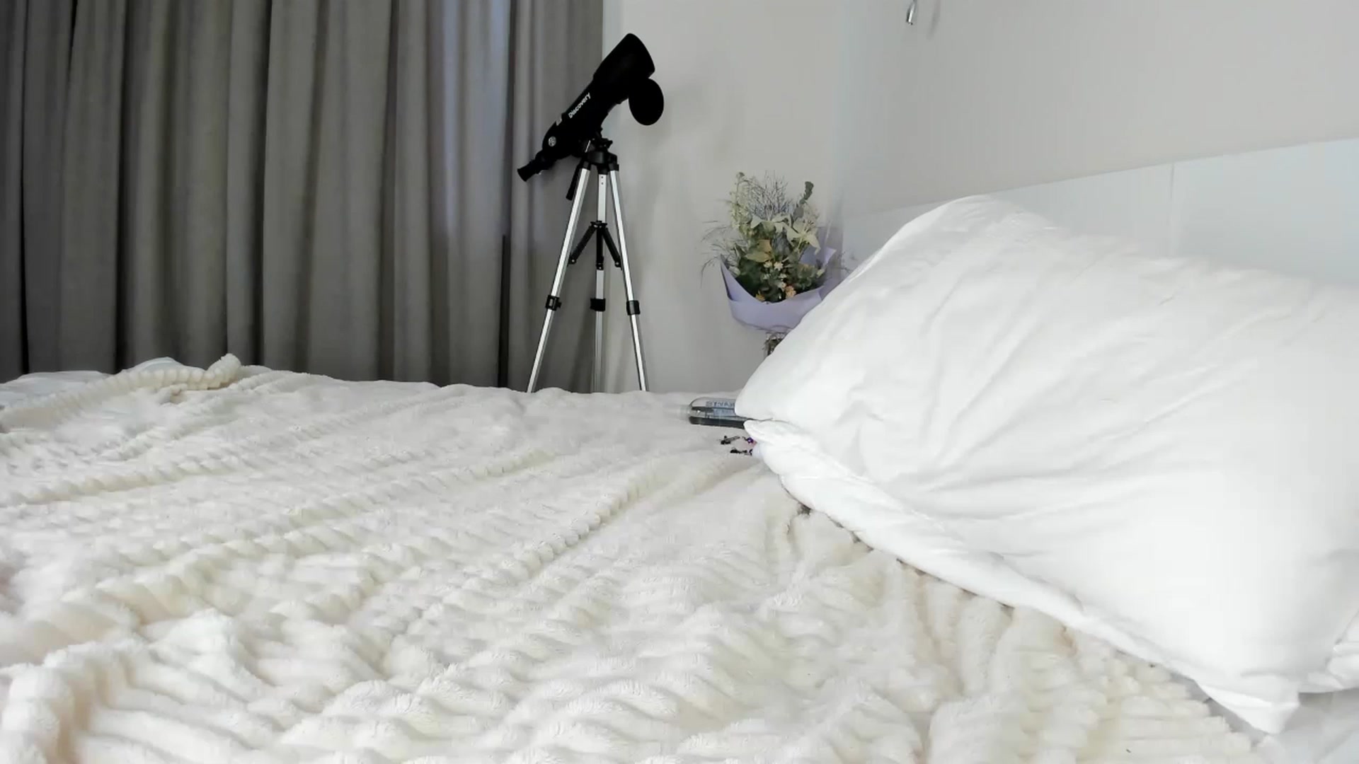 Gallery image thumbnail from Wendy_Mooree's myfreecams stream on, 11/23/2022, 05:59 image 20 of 20
