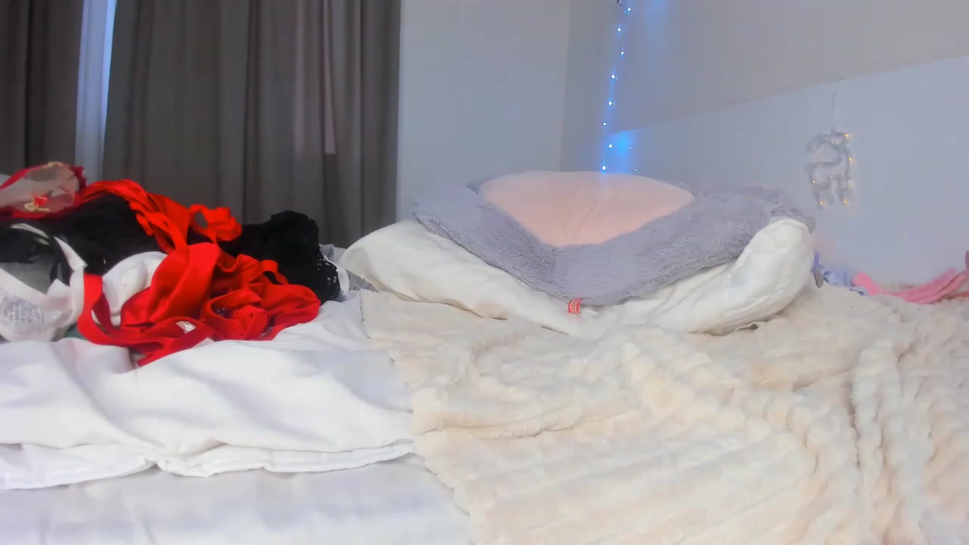 Gallery image thumbnail from Wendy_Mooree's myfreecams stream on, 12/29/2022, 08:17 image 7 of 20