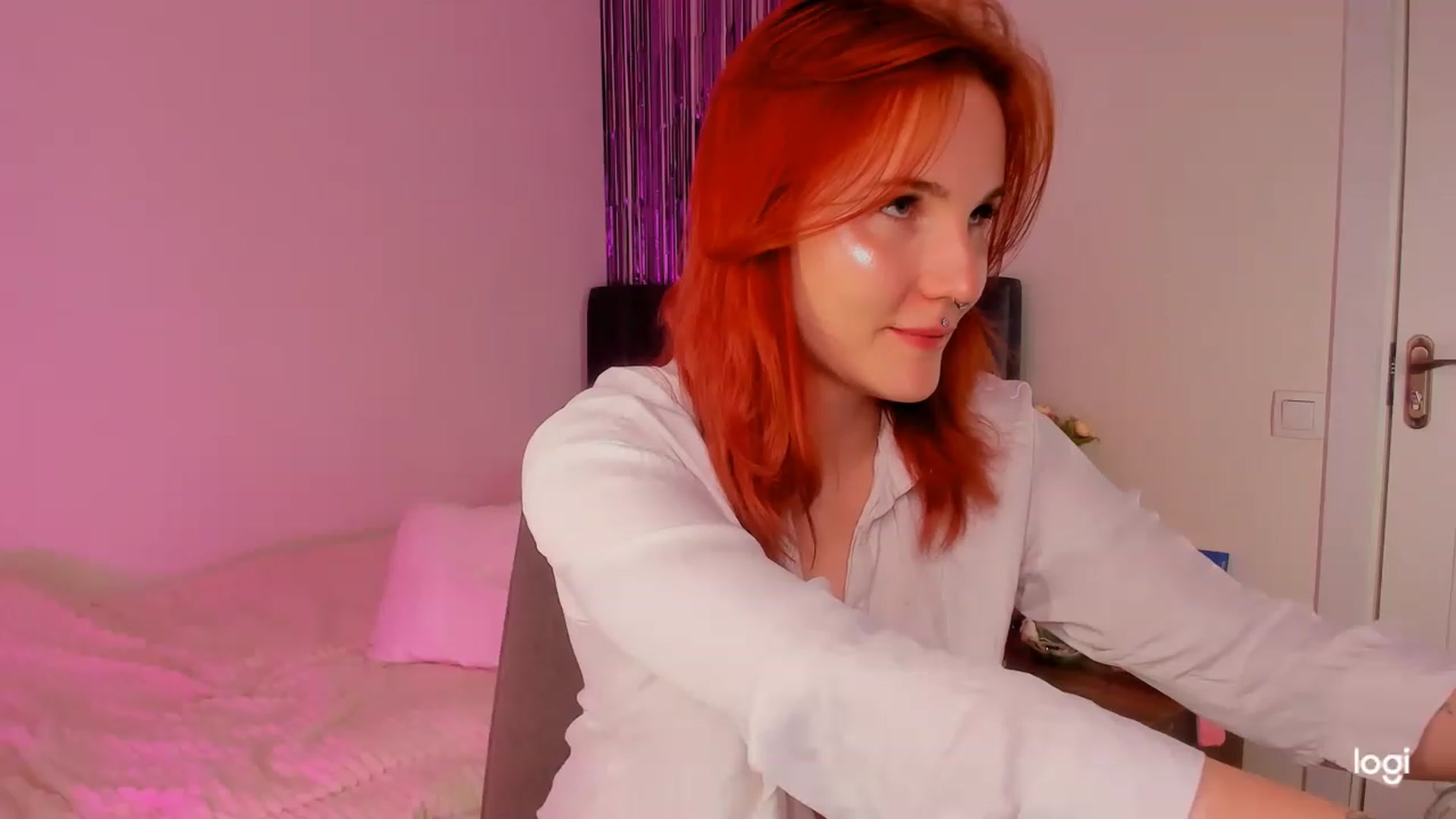 Gallery image thumbnail from Wendy_Mooree's myfreecams stream on, 04/17/2023, 24:18 image 16 of 20