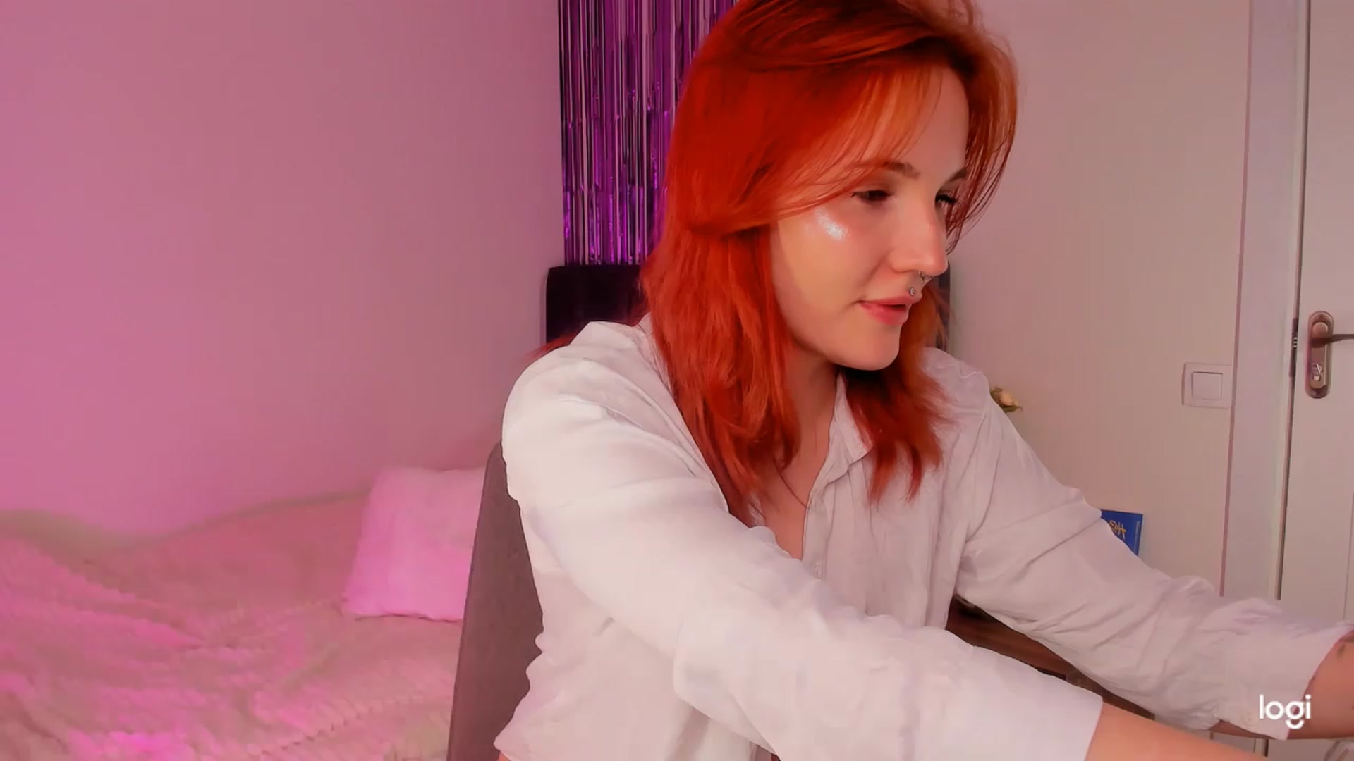 Gallery image thumbnail from Wendy_Mooree's myfreecams stream on, 04/17/2023, 24:18 image 14 of 20
