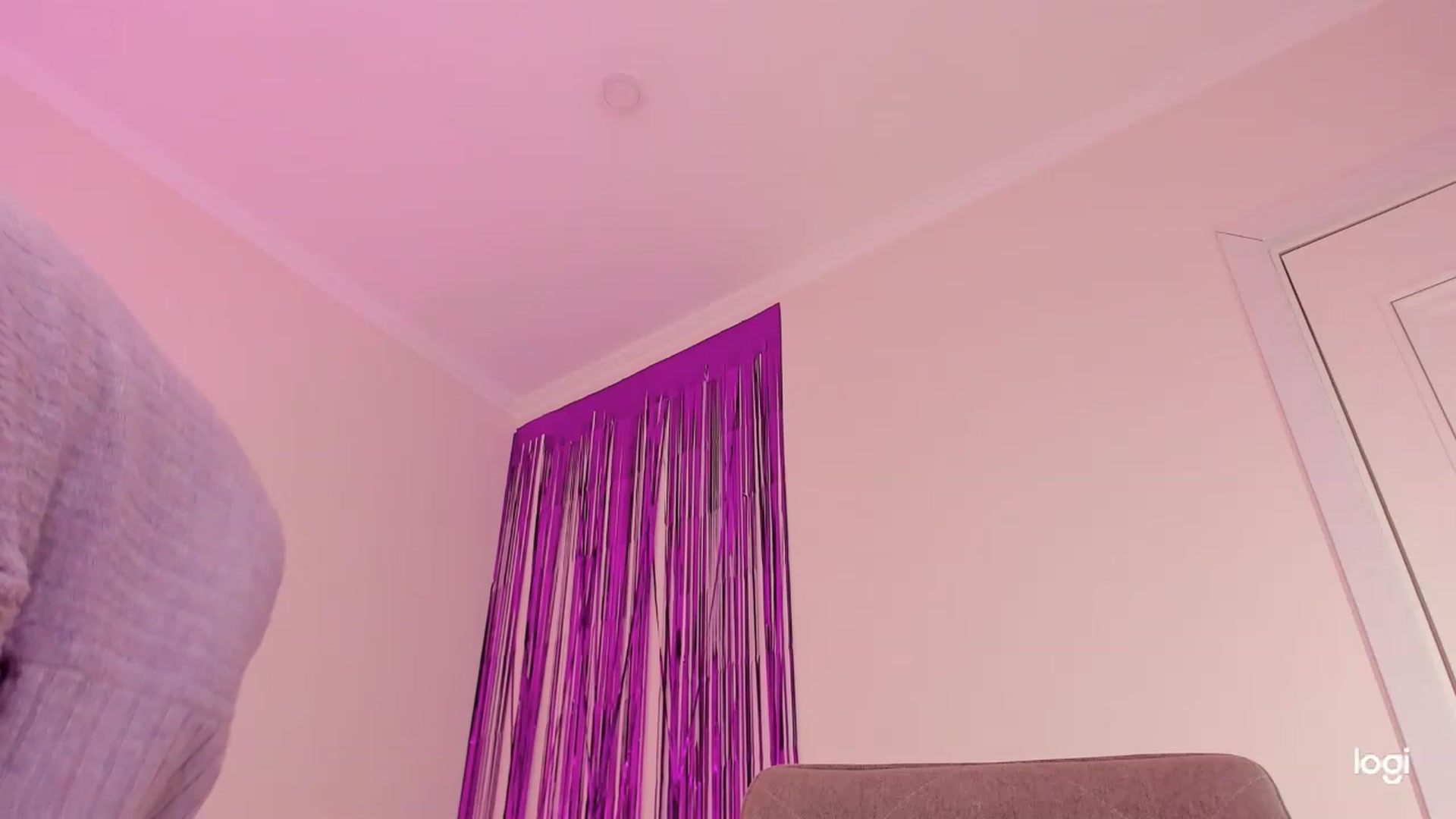 Gallery image thumbnail from Wendy_Mooree's myfreecams stream on, 05/17/2023, 02:10 image 17 of 20
