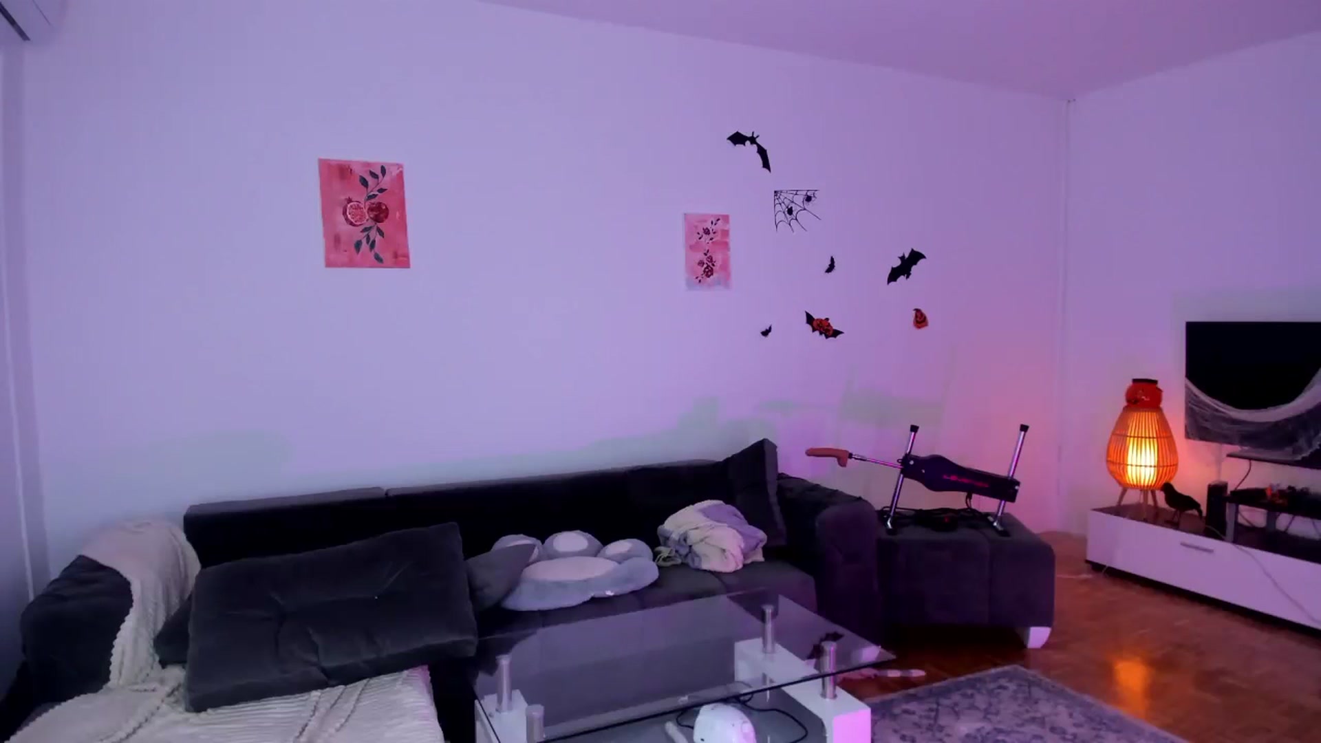Gallery image thumbnail from Wendy_Mooree's myfreecams stream on, 10/29/2023, 19:10 image 17 of 20