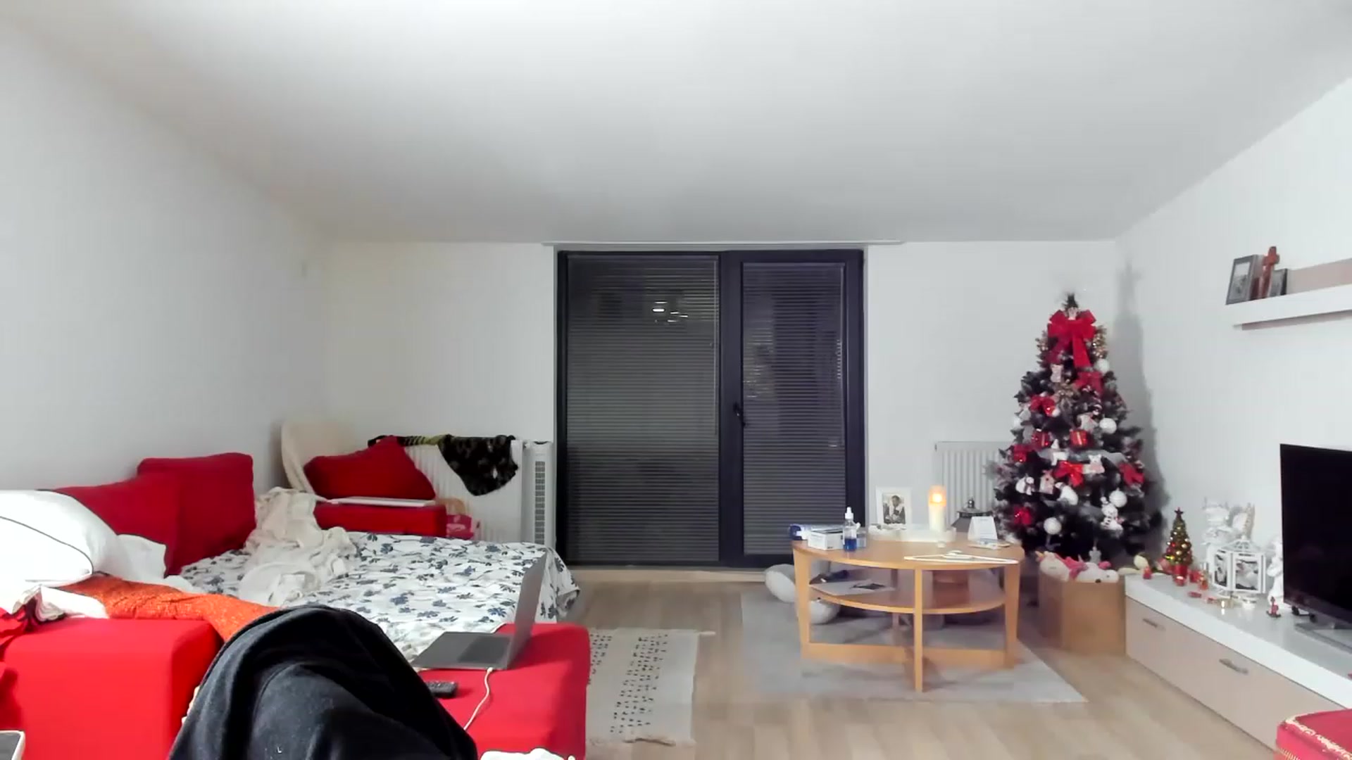 Gallery image thumbnail from Wennndyk's myfreecams stream on, 12/04/2022, 19:21 image 3 of 20