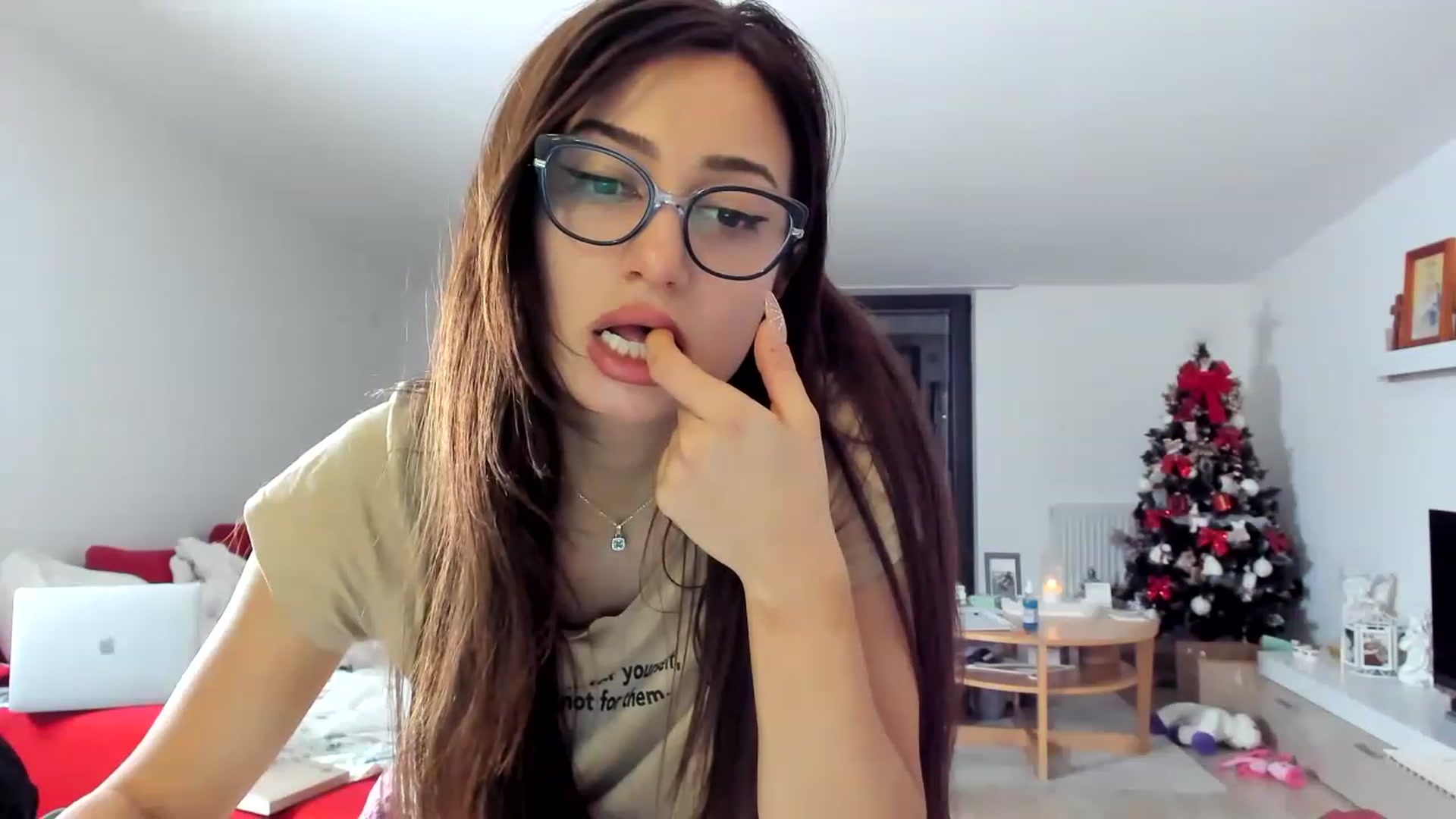 Gallery image thumbnail from Wennndyk's myfreecams stream on, 12/25/2022, 23:10 image 14 of 20